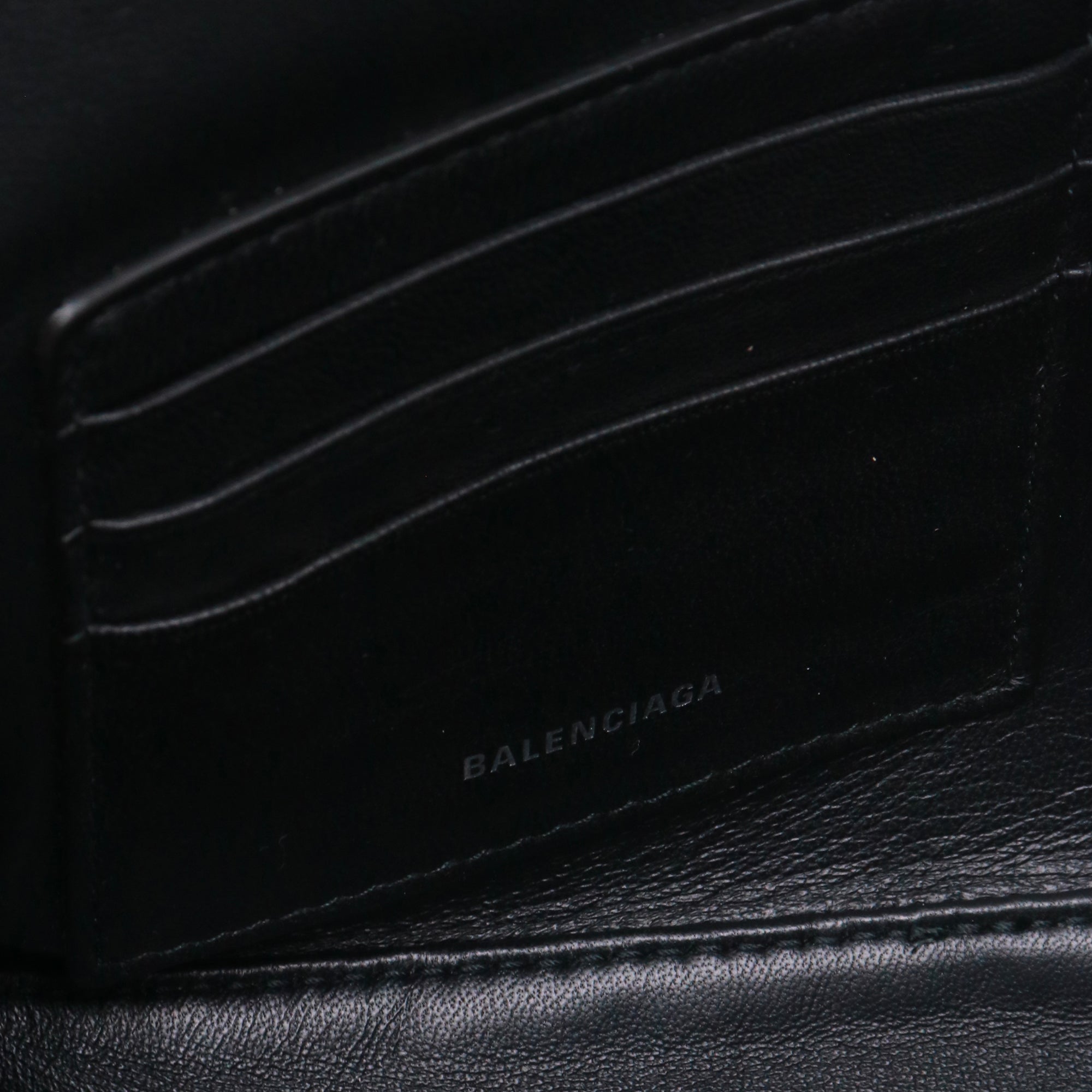 BALENCIAGA - Pochette Ville triangle Balenciaga en cuir lisse bleu
