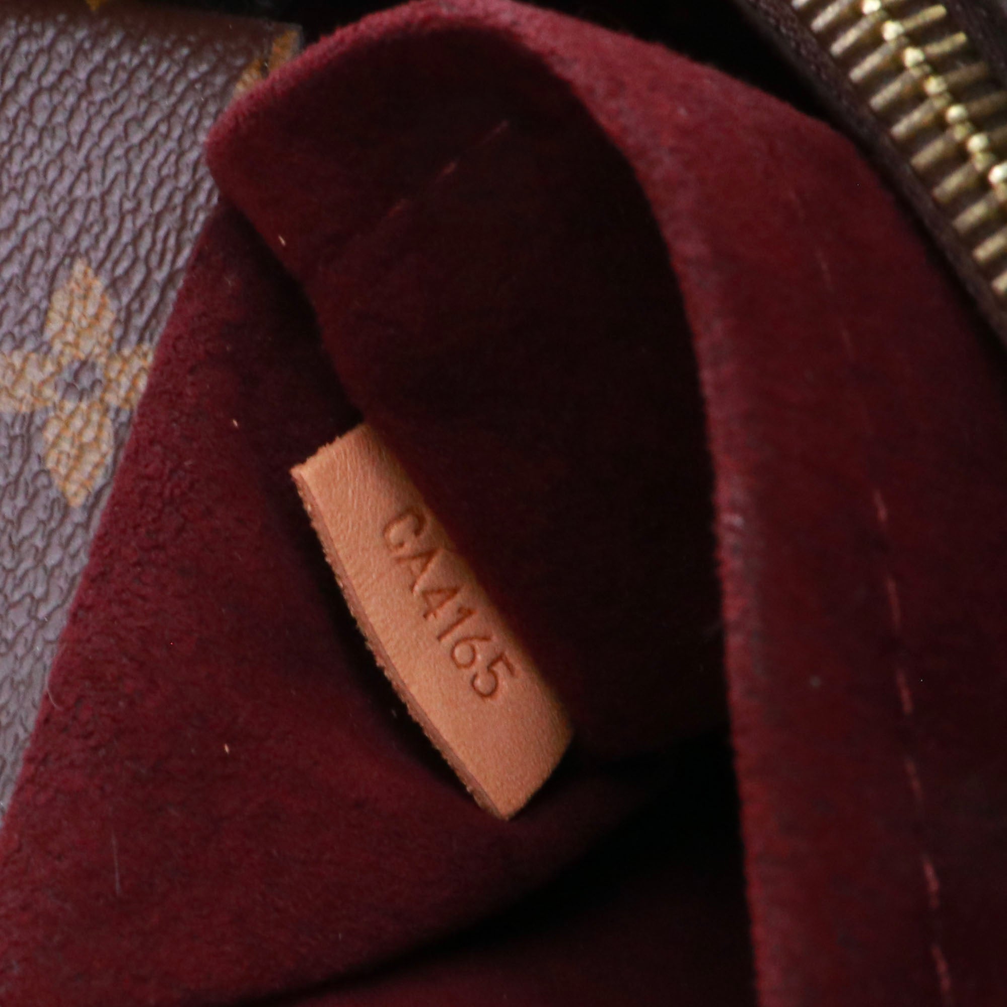 LOUIS VUITTON - Sac à main Montaigne MM Louis Vuitton en toile monogrammée