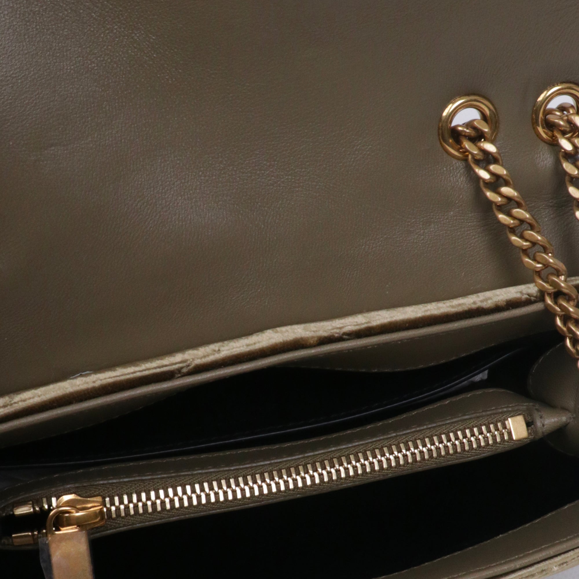 SAINT LAURENT - Saint Laurent Loulou small shoulder bag in black quilted leather