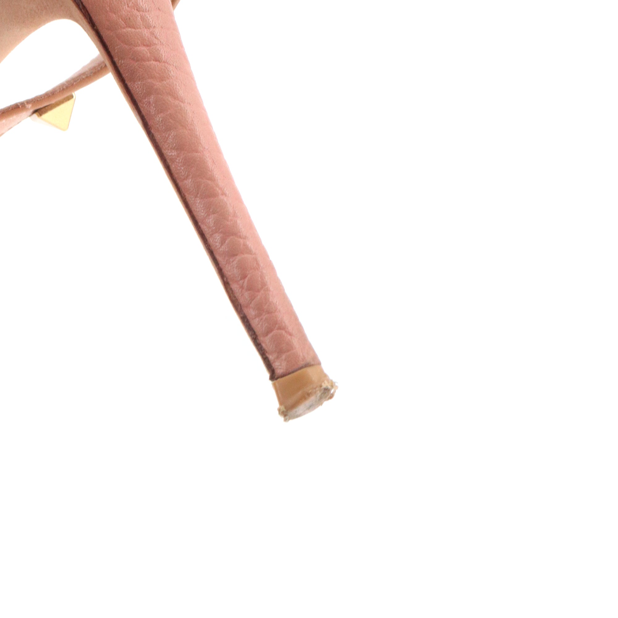 VALENTINO - Escarpins Rockstud Valentino en cuir grainé rose nude