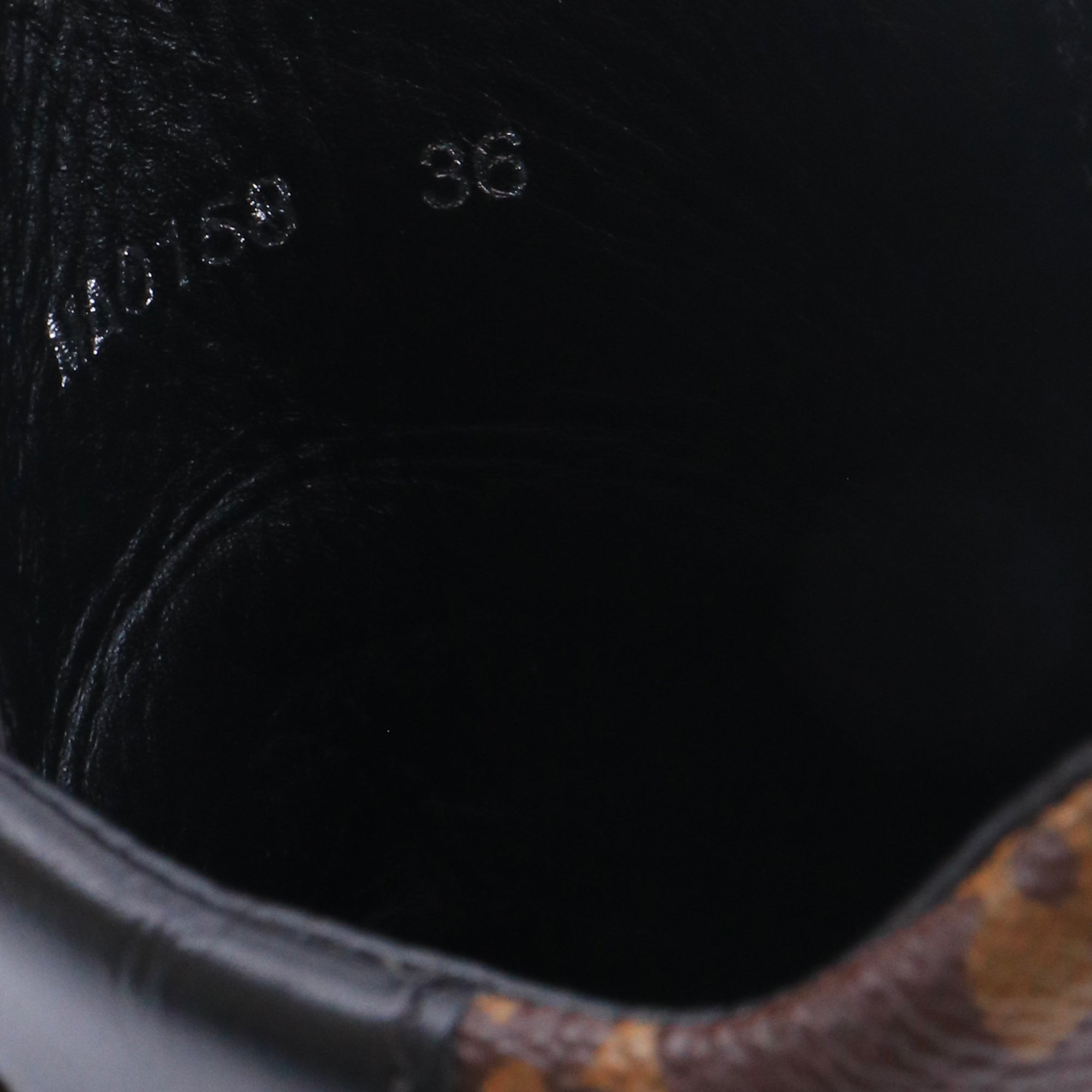 LOUIS VUITTON - Louis Vuitton Fastlane denim sneakers (T43)