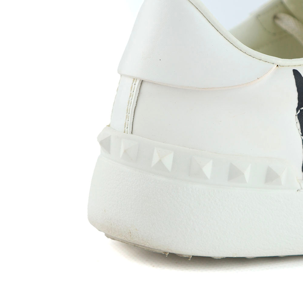 VALENTINO - Sneakers Rockstud en cuir blanc motif zèbre (T36)