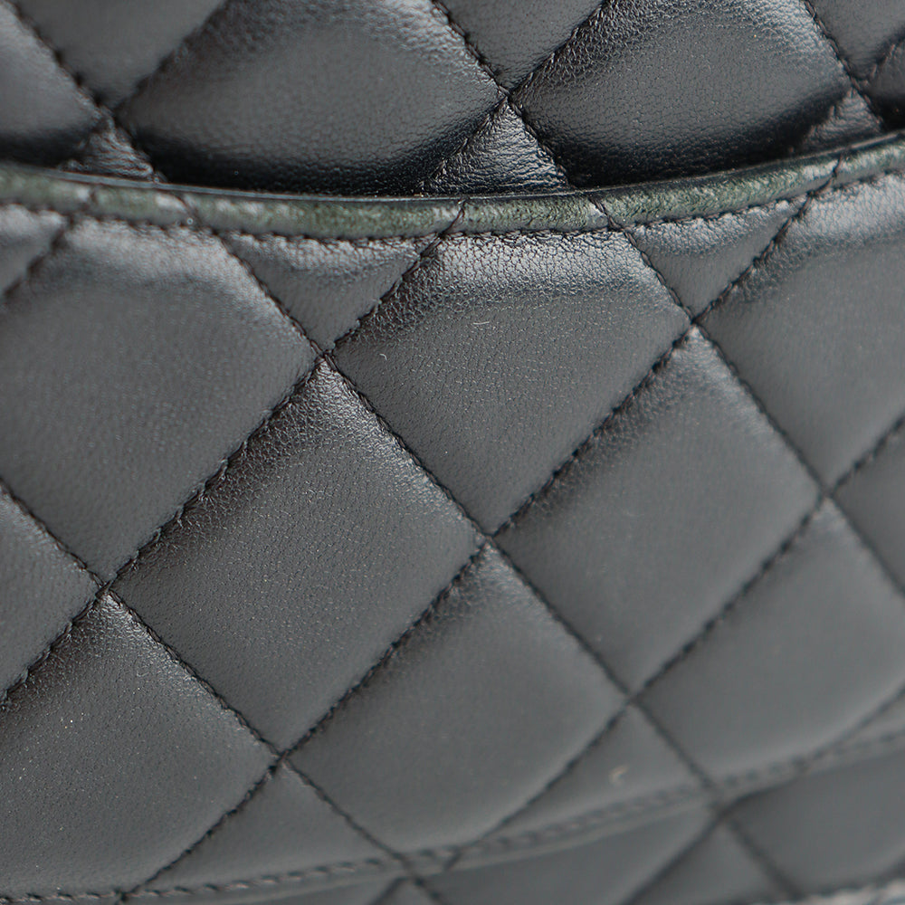 CHANEL - Sac Wallet On Chain Timeless en cuir noir