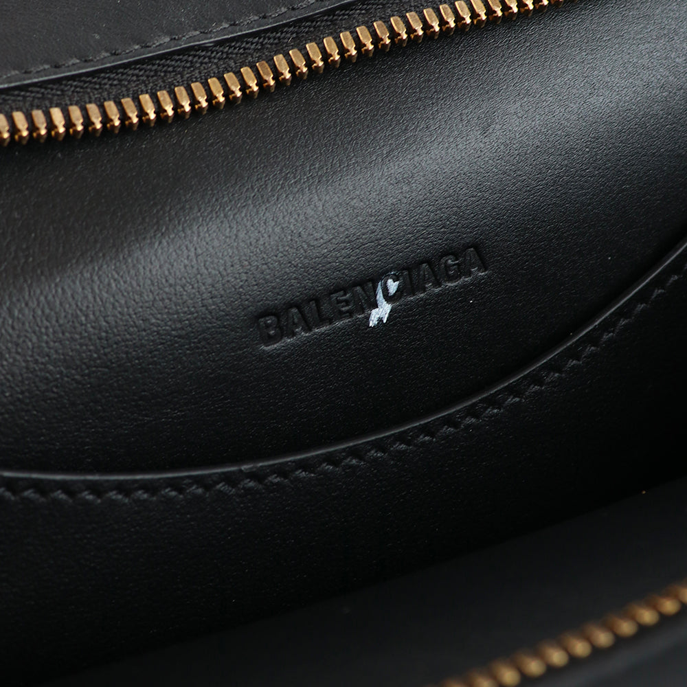 BALENCIAGA - Neo City shoulder bag in black smooth leather