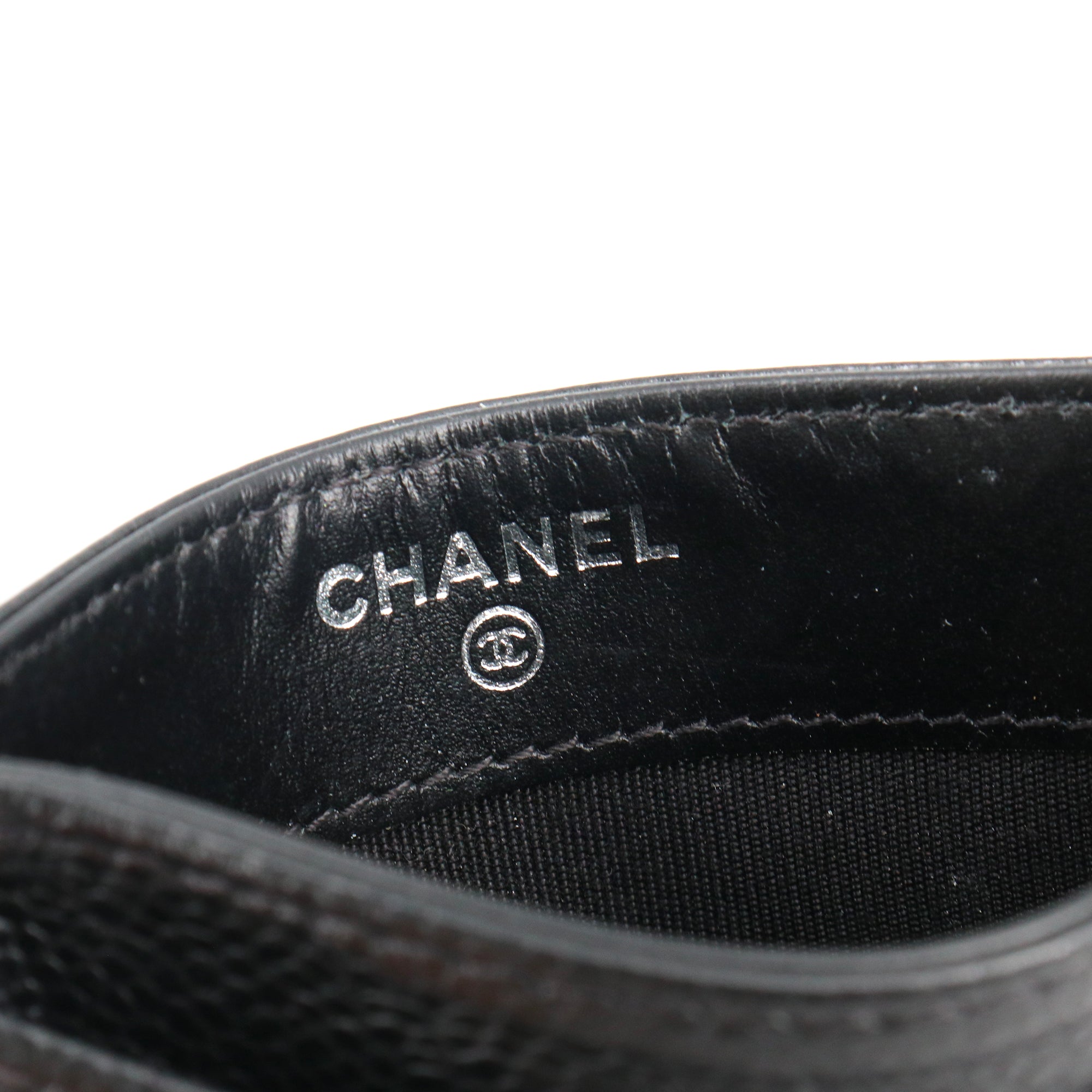 CHANEL - Porte cartes Chanel en cuir matelassé grainé noir édition limitée