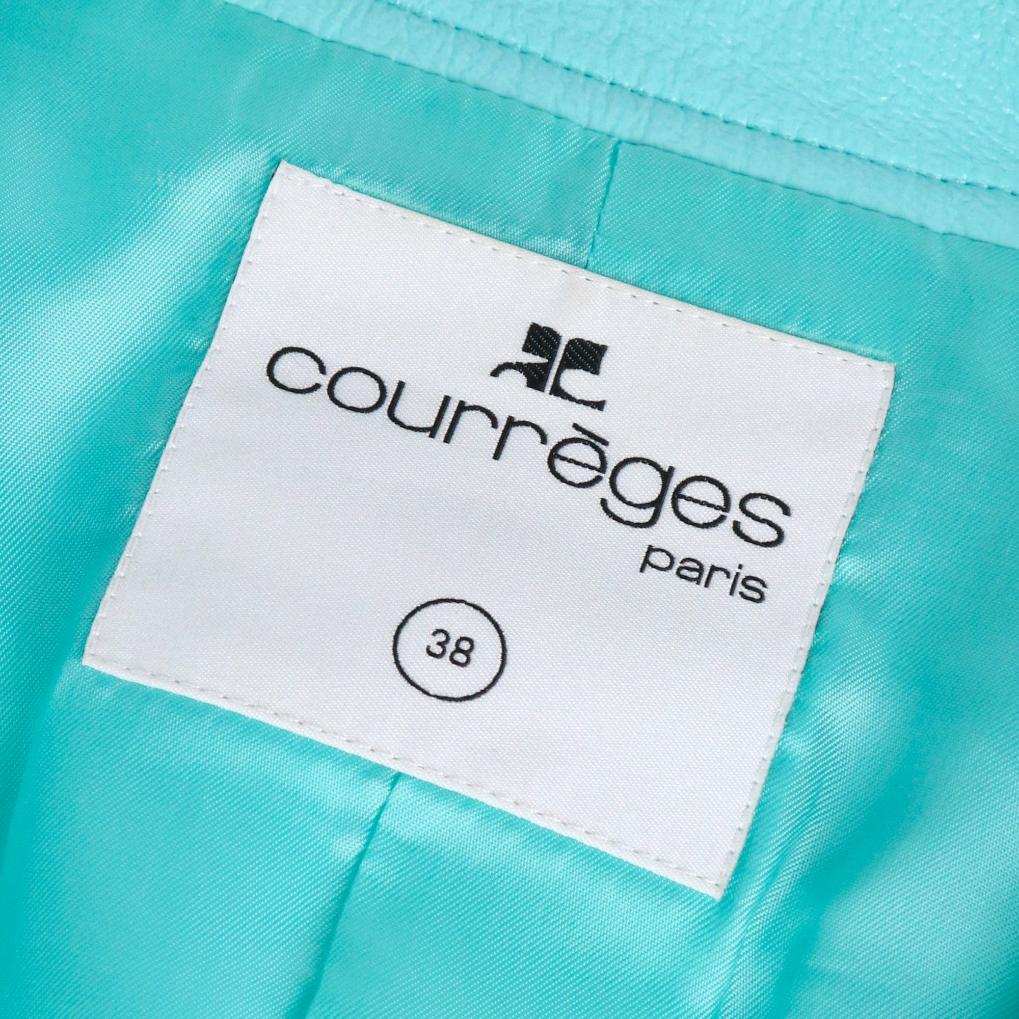 COURRÈGES - Veste Réédition Courrèges en vinyle bleu ciel (T38)