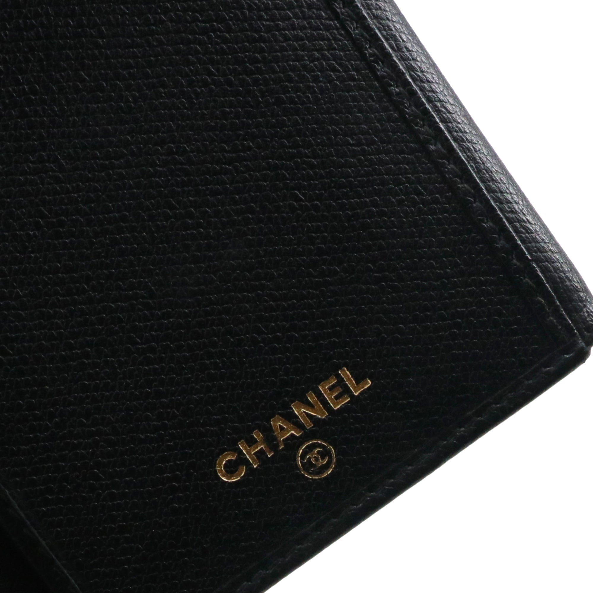 CHANEL - Portefeuille Chanel en cuir grainé noir