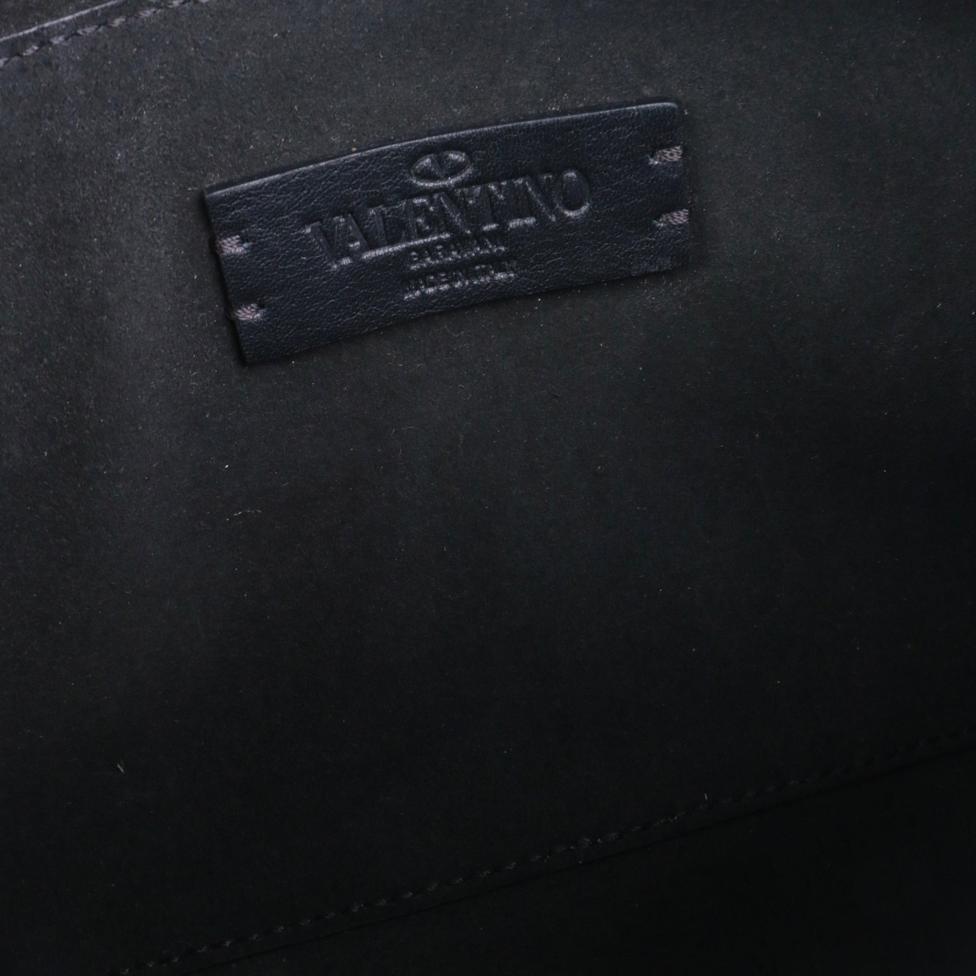 VALENTINO - VSling shoulder bag in brown grained leather