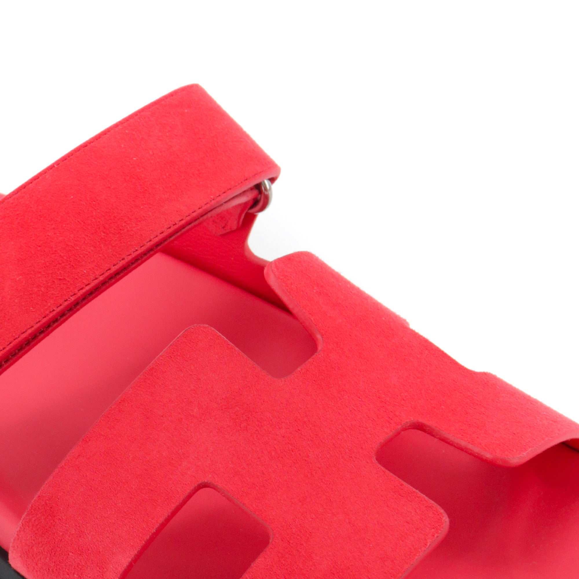 HERMÈS - Sandales Chypre Hermès en velours rose vermillon (T41.5)