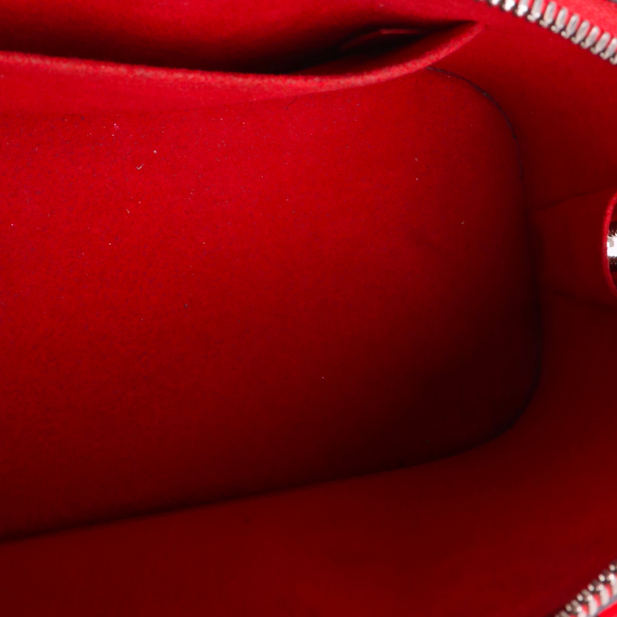 LOUIS VUITTON - Sac à bandoulière Alma BB Louis Vuitton en cuir épi rouge