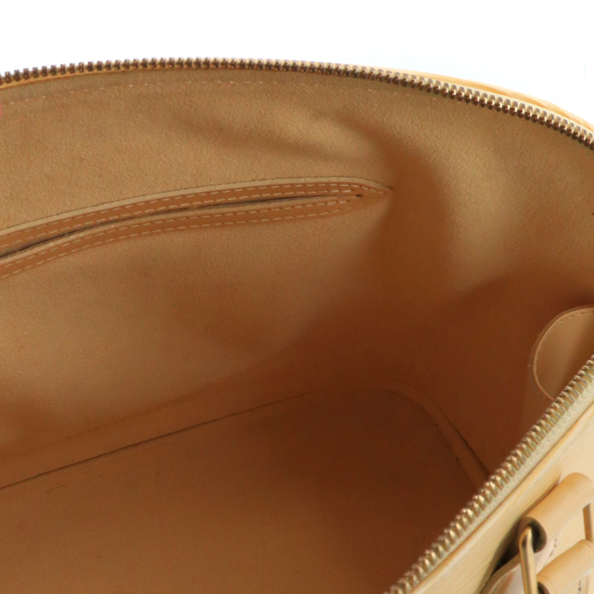 LOUIS VUITTON - Sac à main Alma PM Louis Vuitton en cuir épi jaune pastel