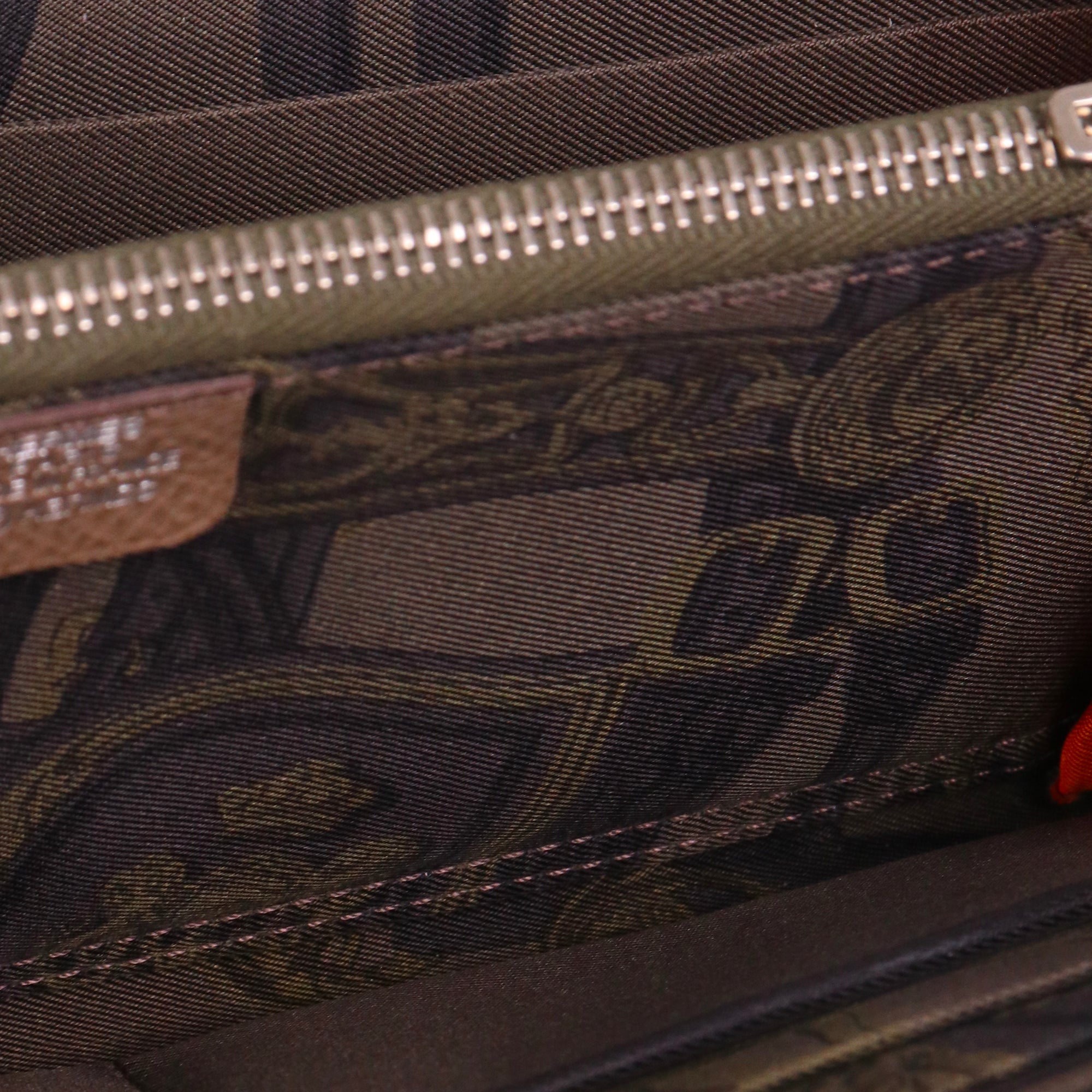 HERMÈS - Portefeuille Hermès en cuir grainé étoupe
