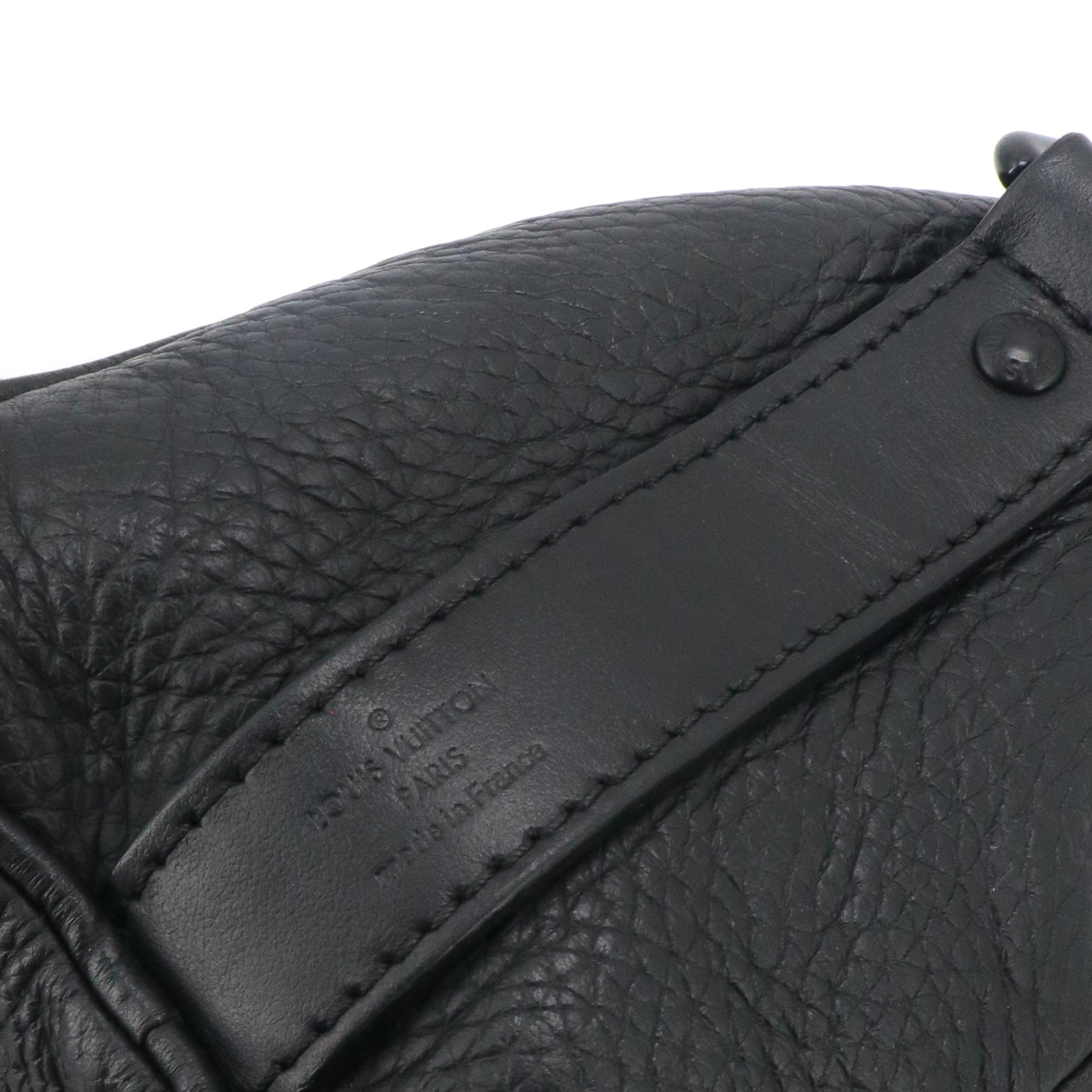 LOUIS VUITTON - Sac de bandoulière Keepall XS Louis Vuitton en cuir empreinte noir