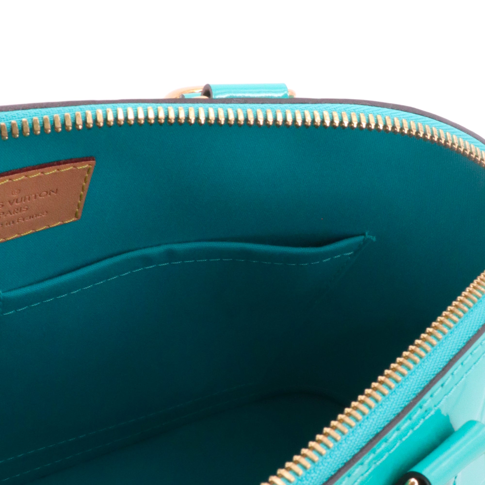 LOUIS VUITTON - Sac à main Alma PM Louis Vuitton en cuir monogrammé verni turquoise