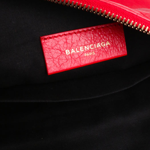 BALENCIAGA - Pochette City Clip Balenciaga en cuir froissé rouge