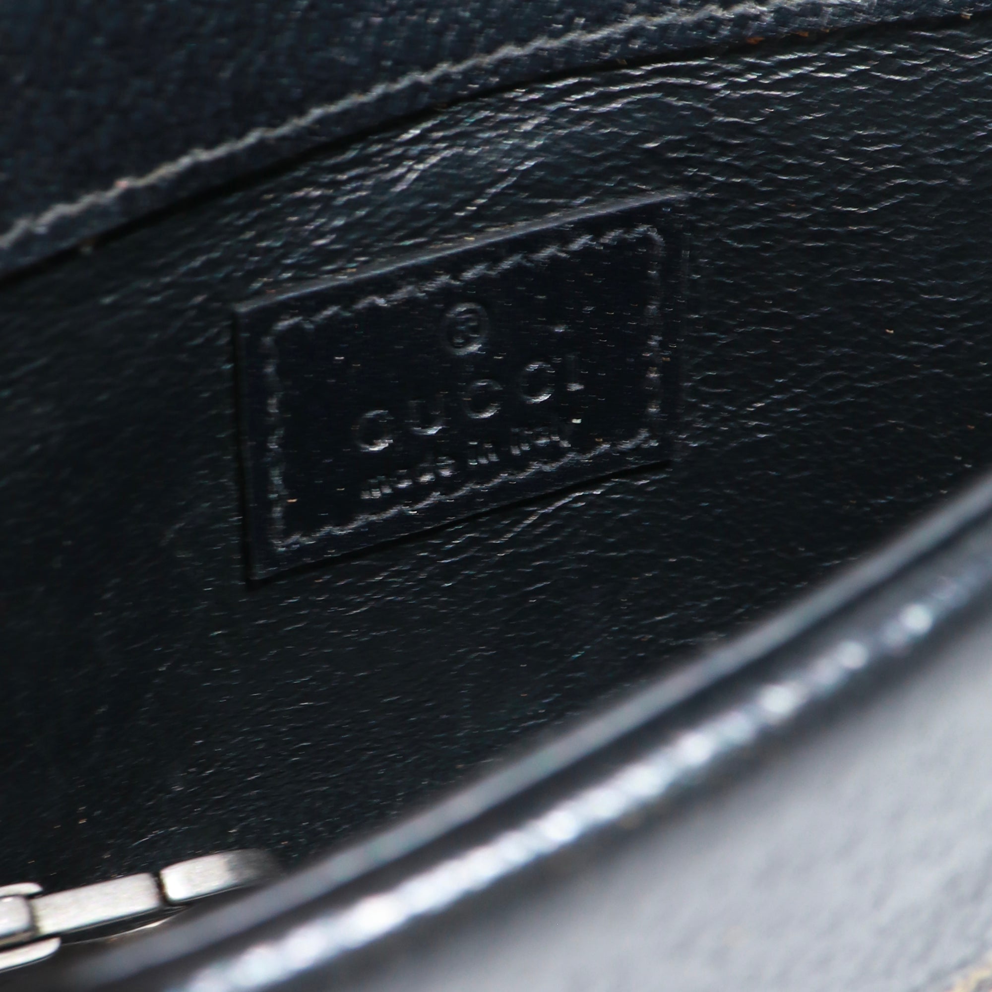 GUCCI - Sac à bandoulière Dionysus super mini en cuir noir et denim
