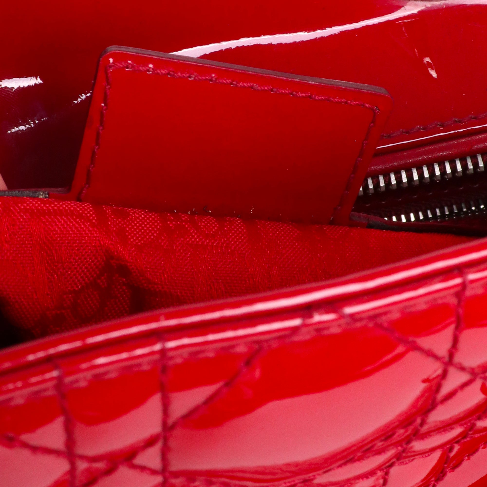 DIOR - Lady Dior Medium shoulder bag