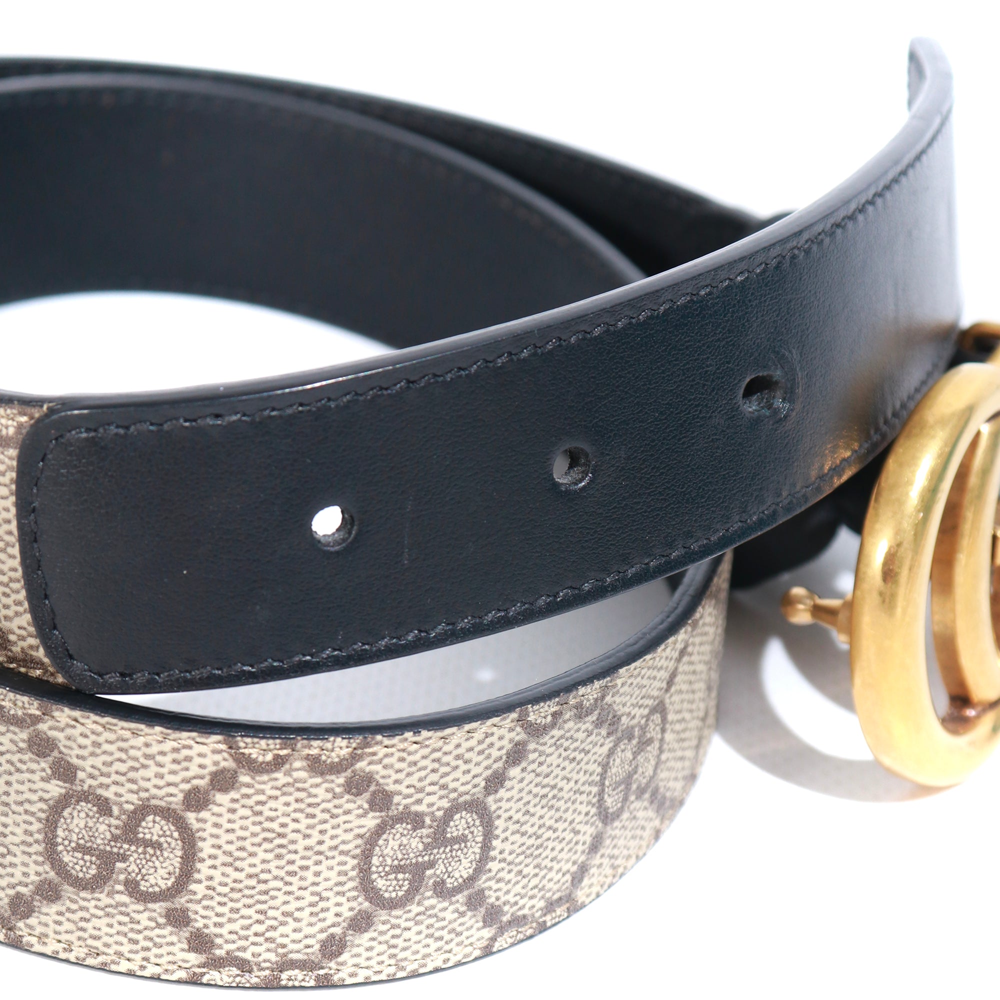 GUCCI - Ceinture GG Buckle en cuir lisse noir et toile monogrammée (T85)