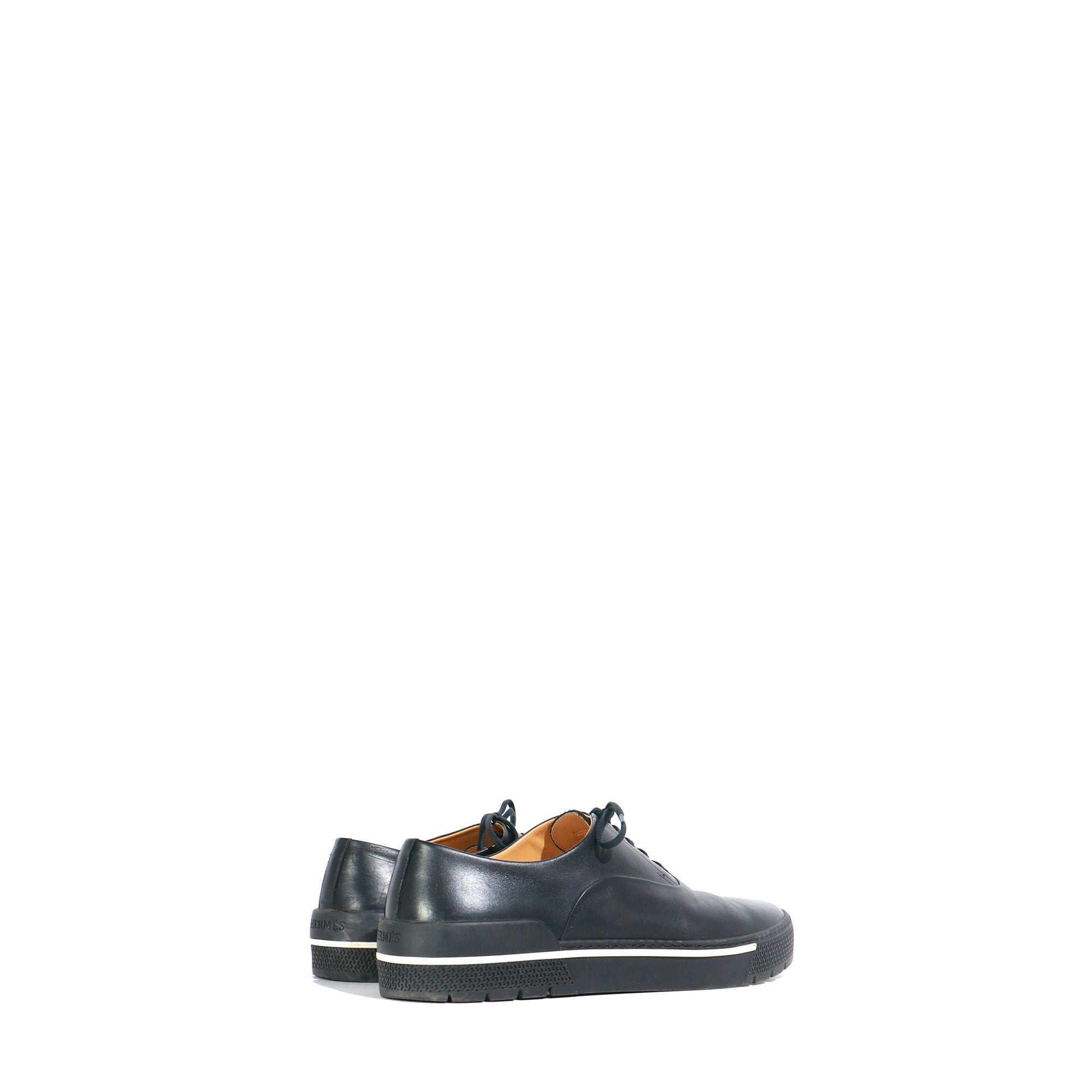 HERMÈS - Black leather sneakers (T42)