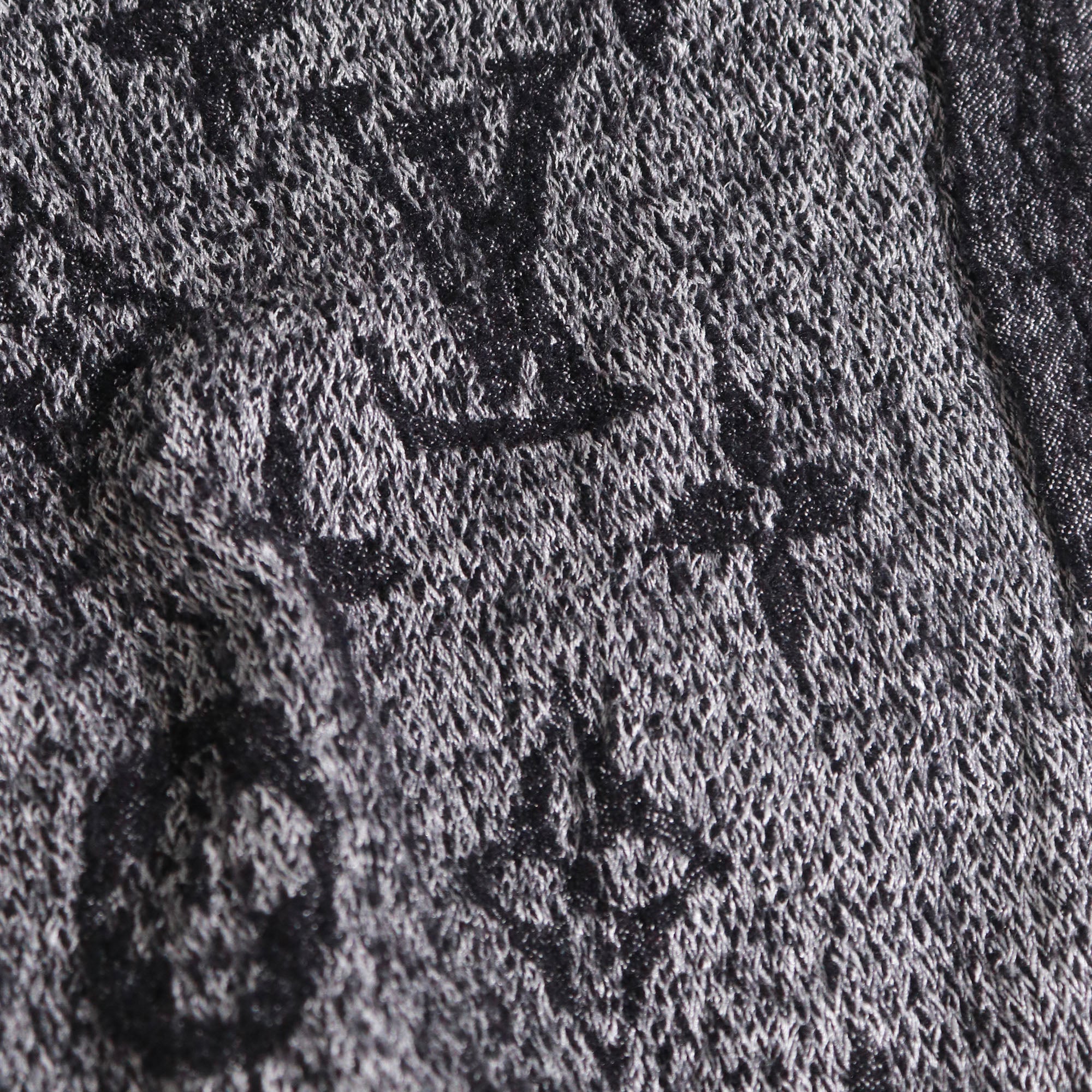 LOUIS VUITTON - Châle en soie et laine grise