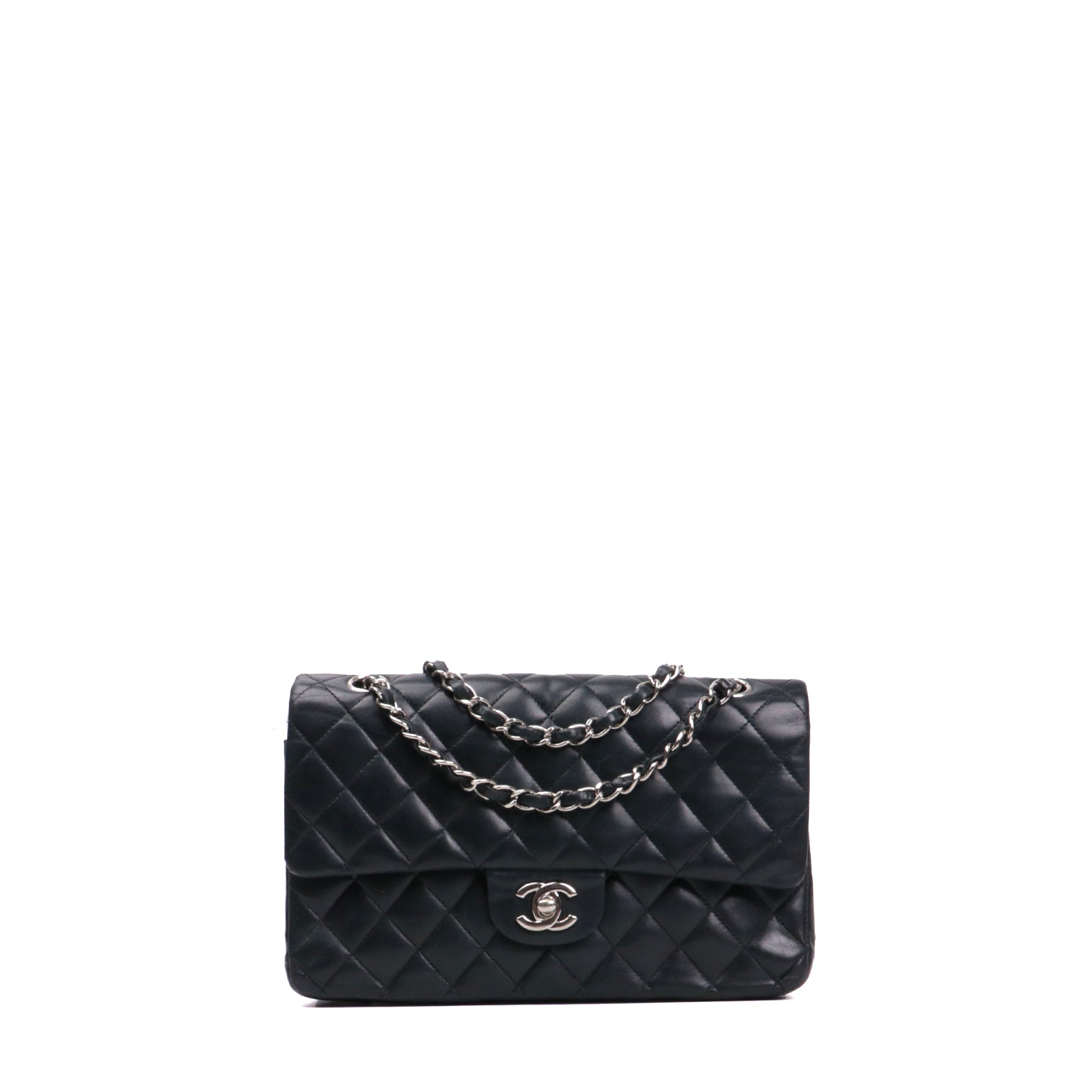 CHANEL - Chanel Timeless 25 double flap handbag in black quilted leather