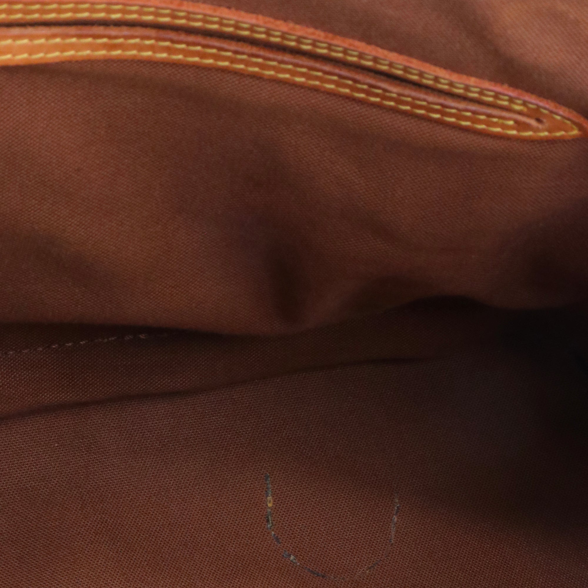 LOUIS VUITTON - Sac à main Alma PM Louis Vuitton en toile monogrammée vintage