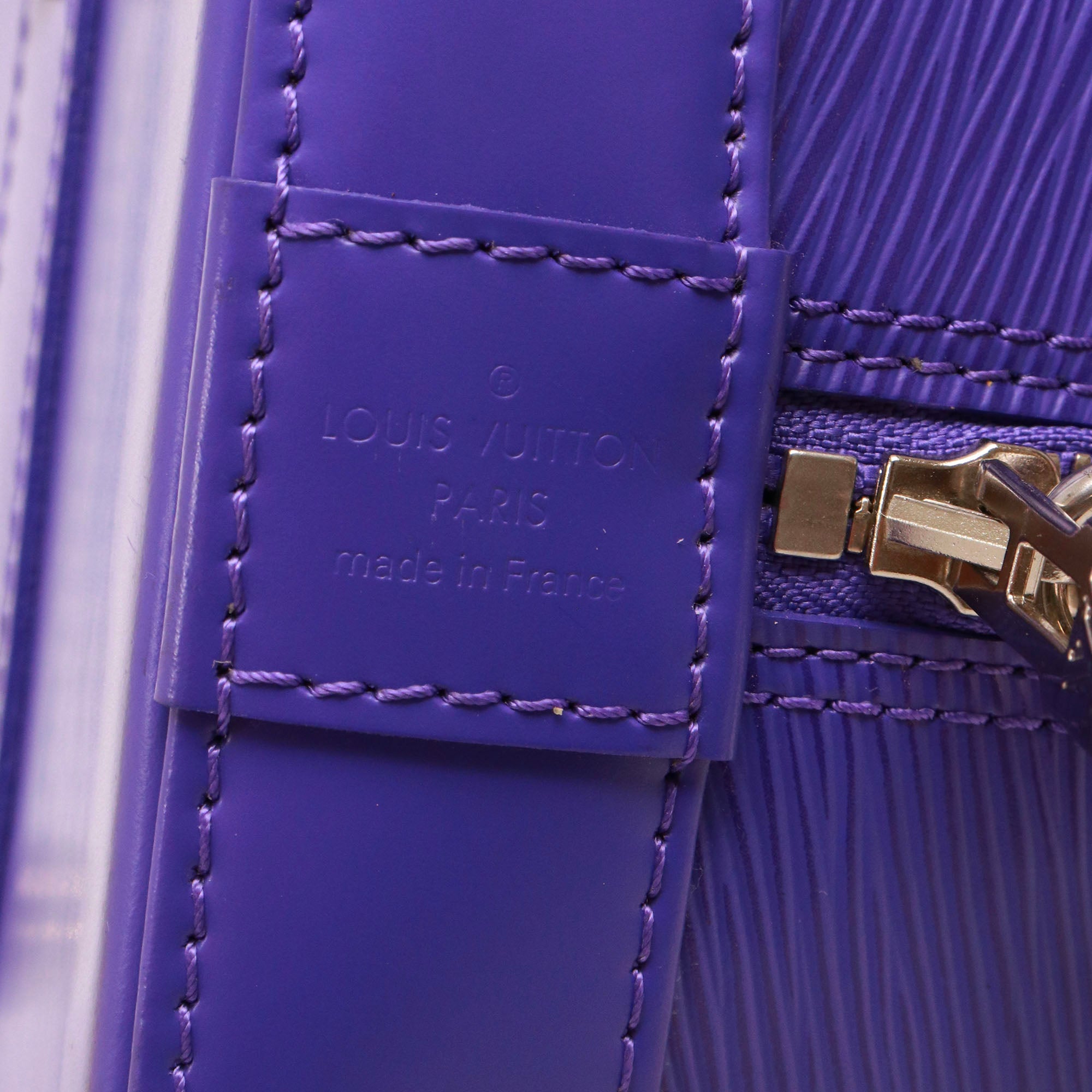 LOUIS VUITTON - Sac à main Alma Louis Vuitton en cuir épi violet édition limitée