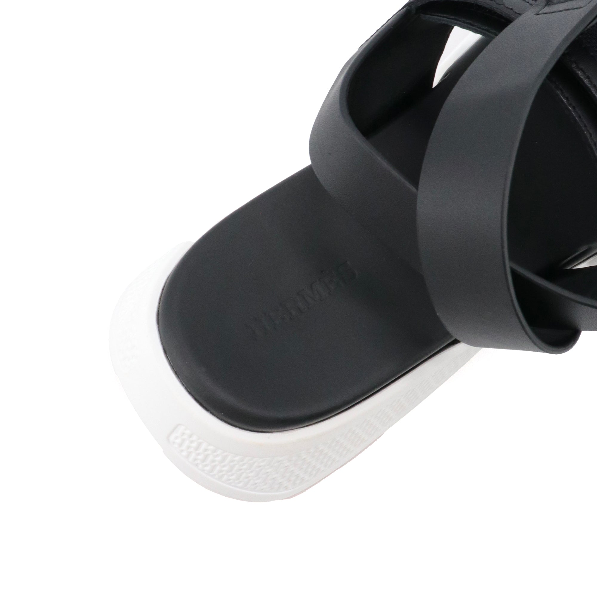 HERMÈS - Sandales Geek Hermès en cuir noir (T38)