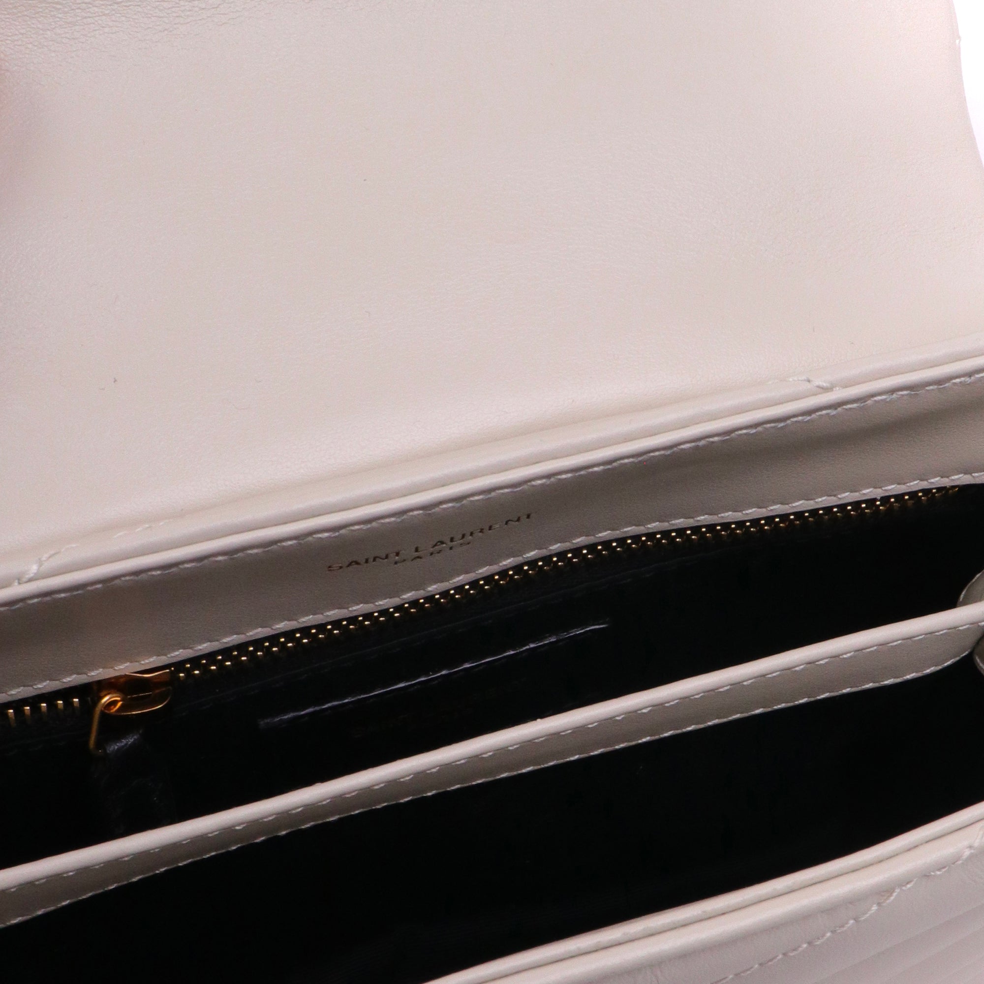 SAINT LAURENT - Sac à bandoulière Loulou toy Saint Laurent en cuir blanc