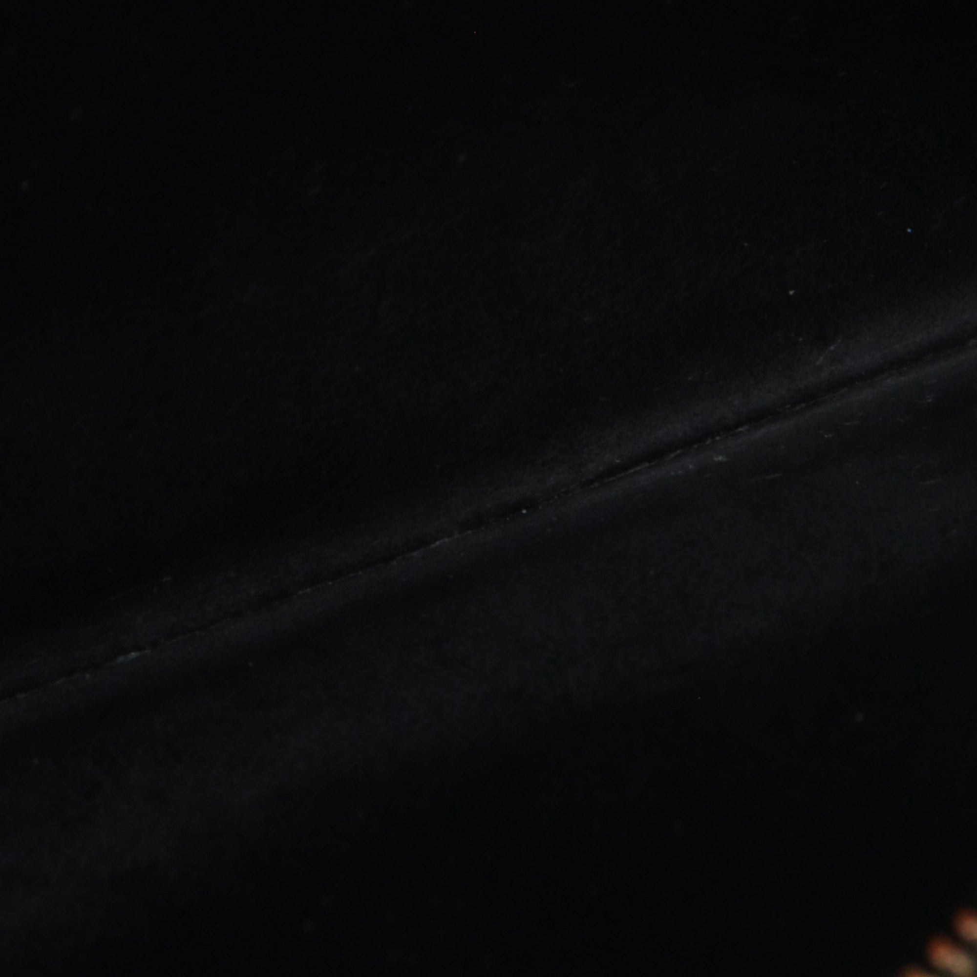 LOUIS VUITTON - Portefeuille Clémence Louis Vuitton en cuir empreinte noir