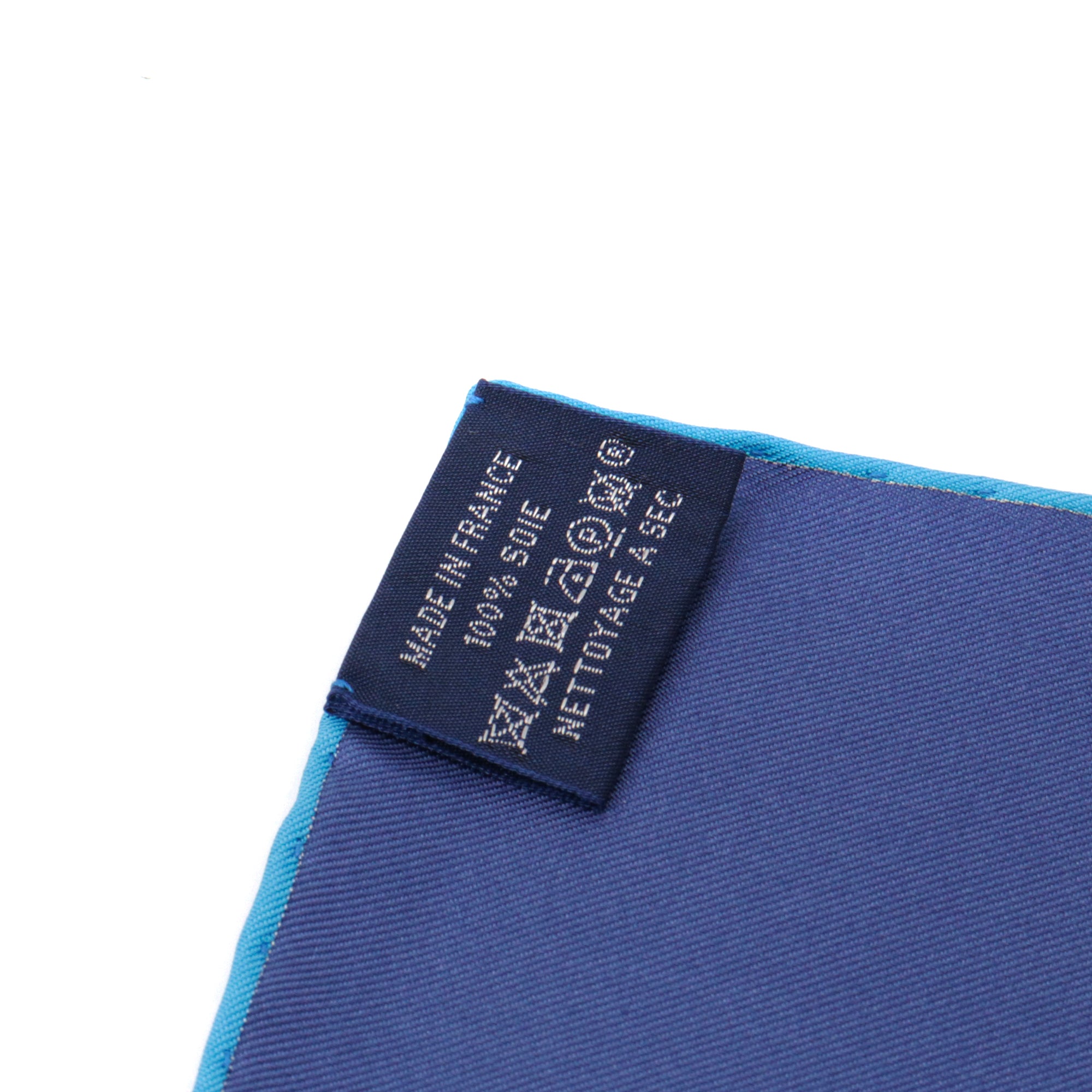 HERMÈS - Carré 66 Rendez-vous Hermès in silk