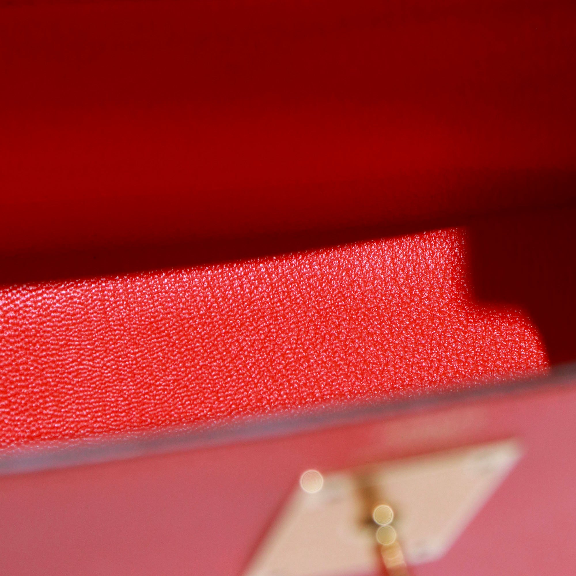 HERMÈS - Sac à main Kelly 28 Hermès en cuir Epsom Capucine Sellier