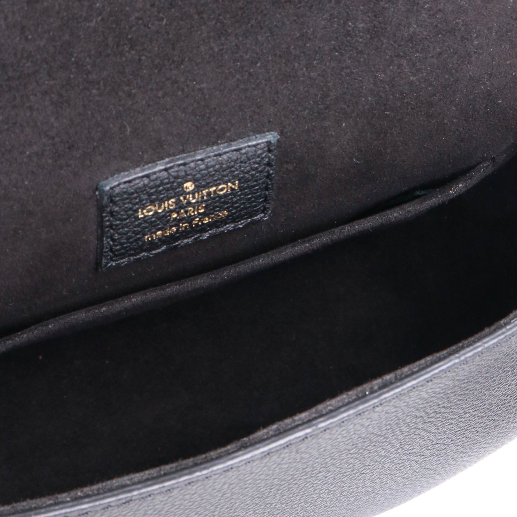 LOUIS VUITTON - Sac à bandoulière Junot Louis Vuitton en cuir grainé empreinte noir