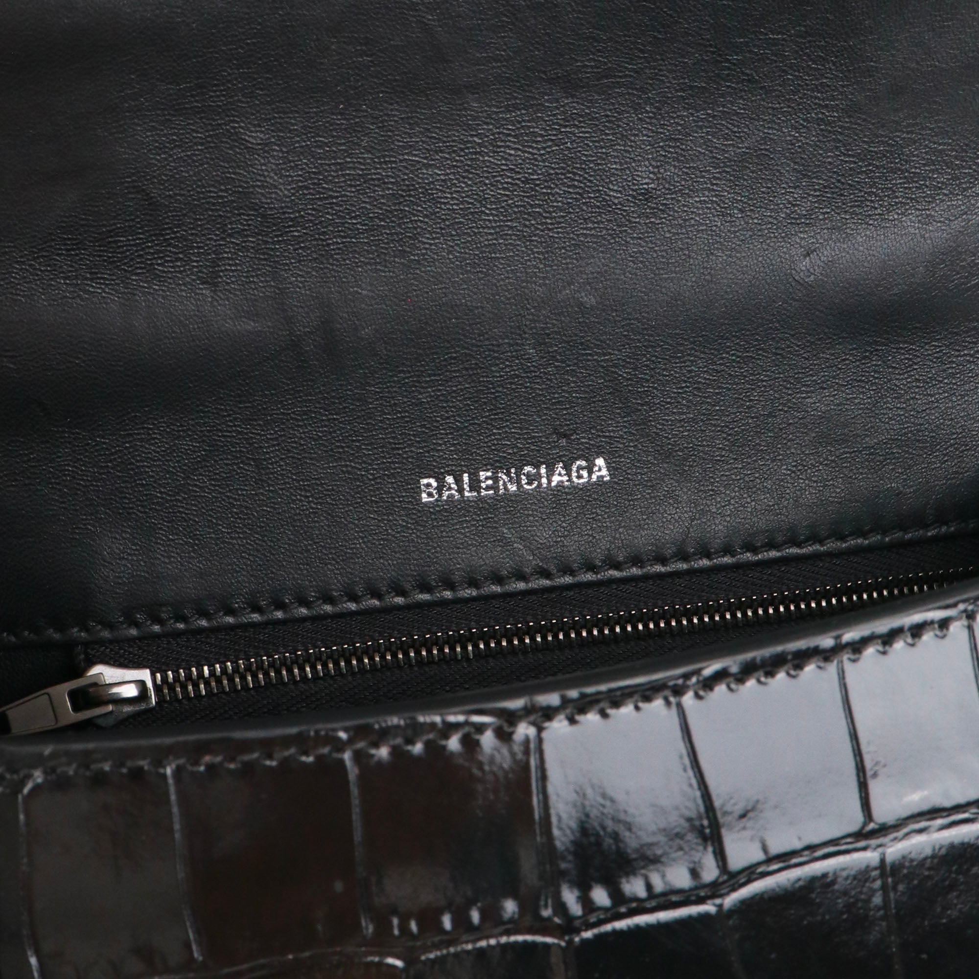 BALENCIAGA - Hourglass Balenciaga Small Size shoulder bag in pink smooth leather