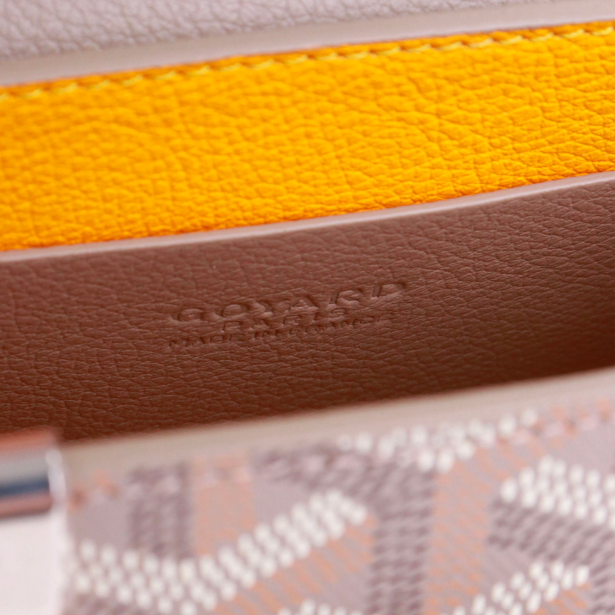 GOYARD - Sac à bandoulière Saïgon nano Goyard en cuir gris
