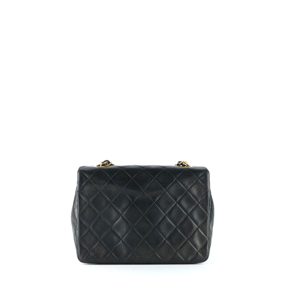 CHANEL - Sac à bandoulière Timeless mini rectangle en cuir lisse noir