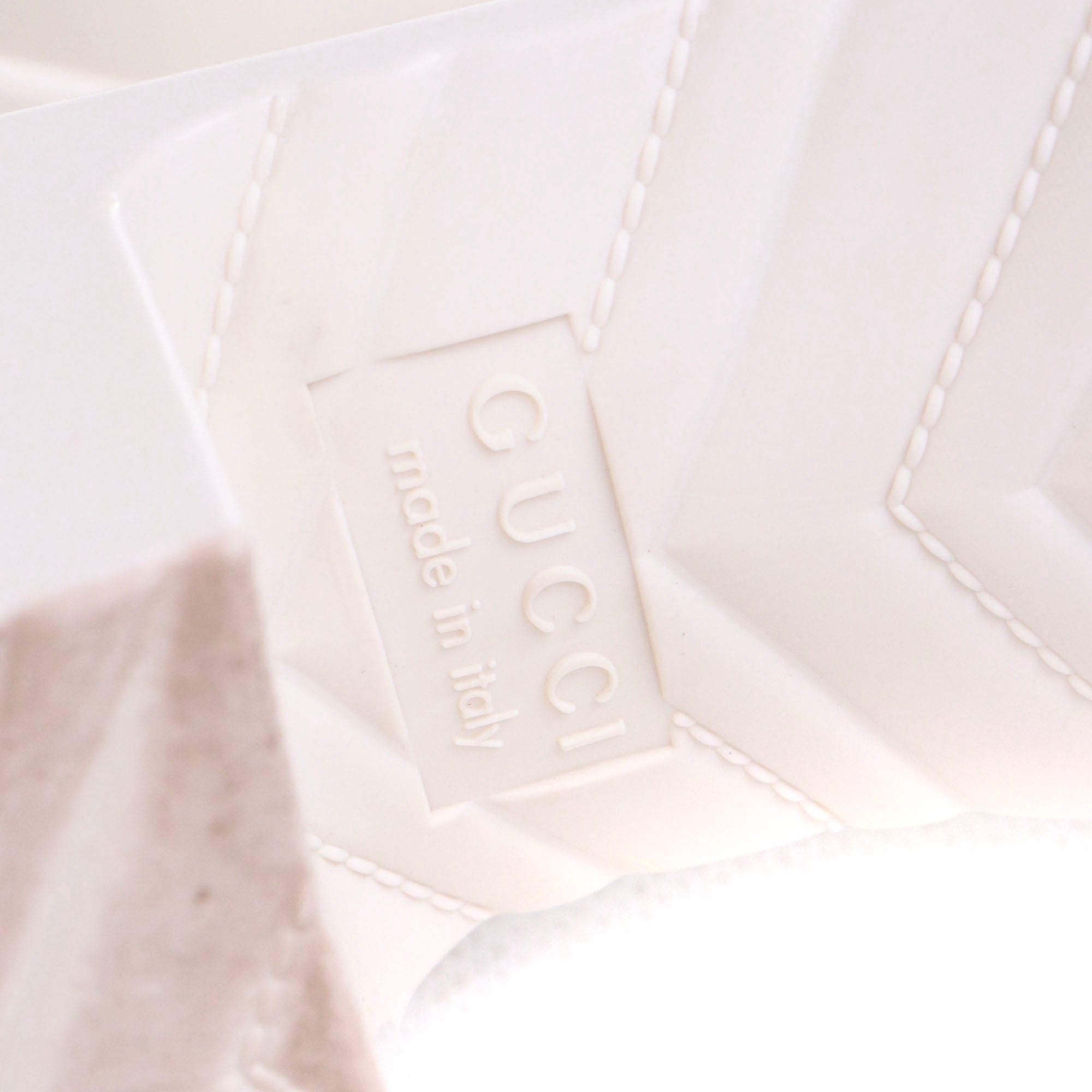 GUCCI - Sandales à talon Gucci en caoutchouc blanc (T35)