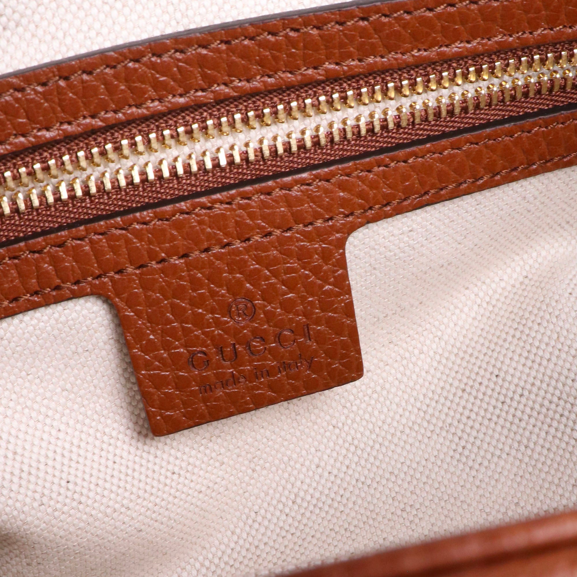 GUCCI - Sac à bandoulière Jackie 1961 Gucci petite taille en denim et cuir grainé marron