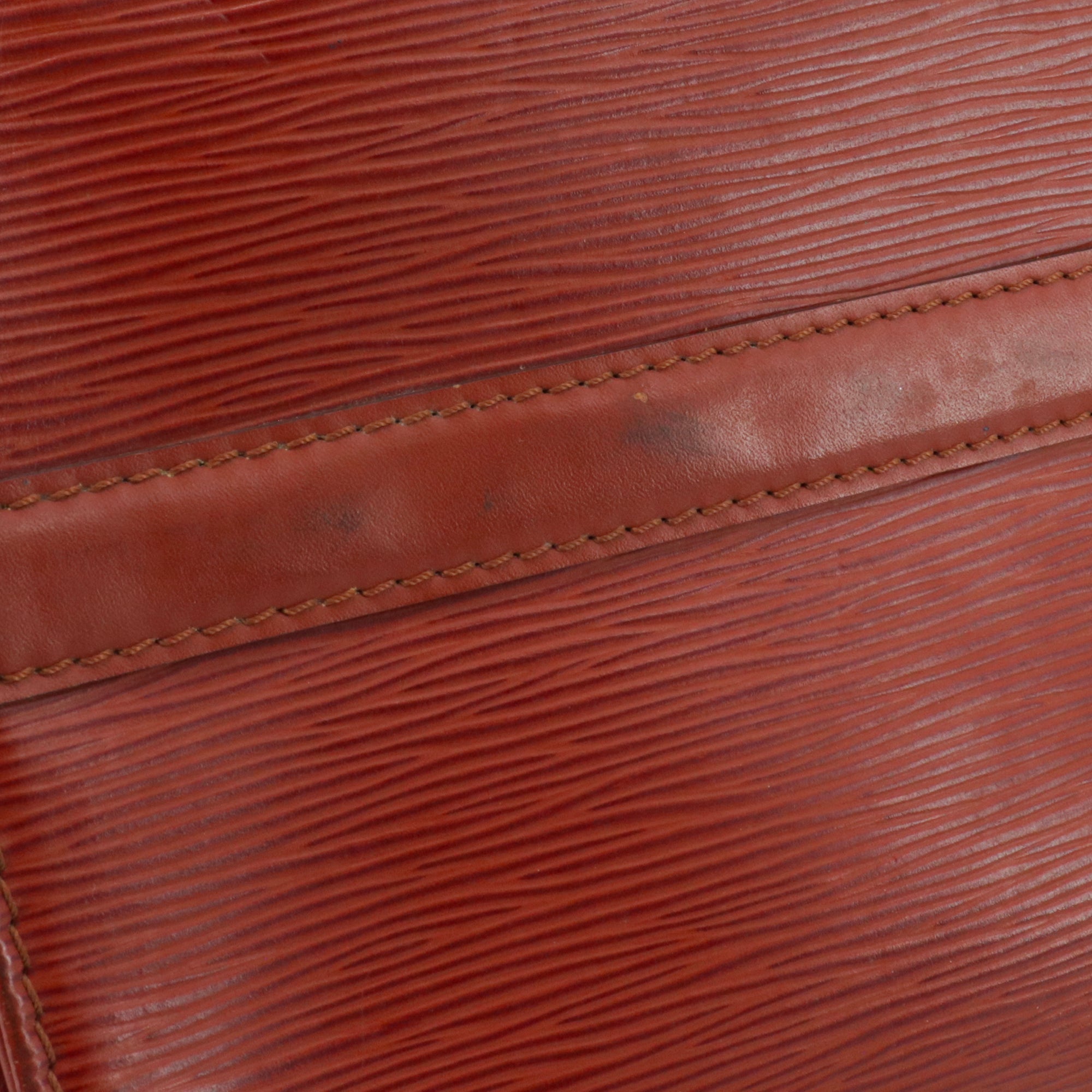 LOUIS VUITTON - Sac à main Speedy 30 Louis Vuitton en cuir épi marron vintage