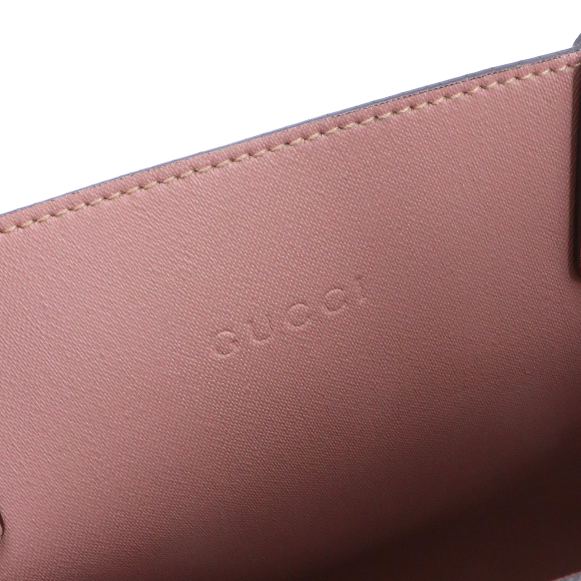 GUCCI - Gucci Soho tote bag in silver grained leather 