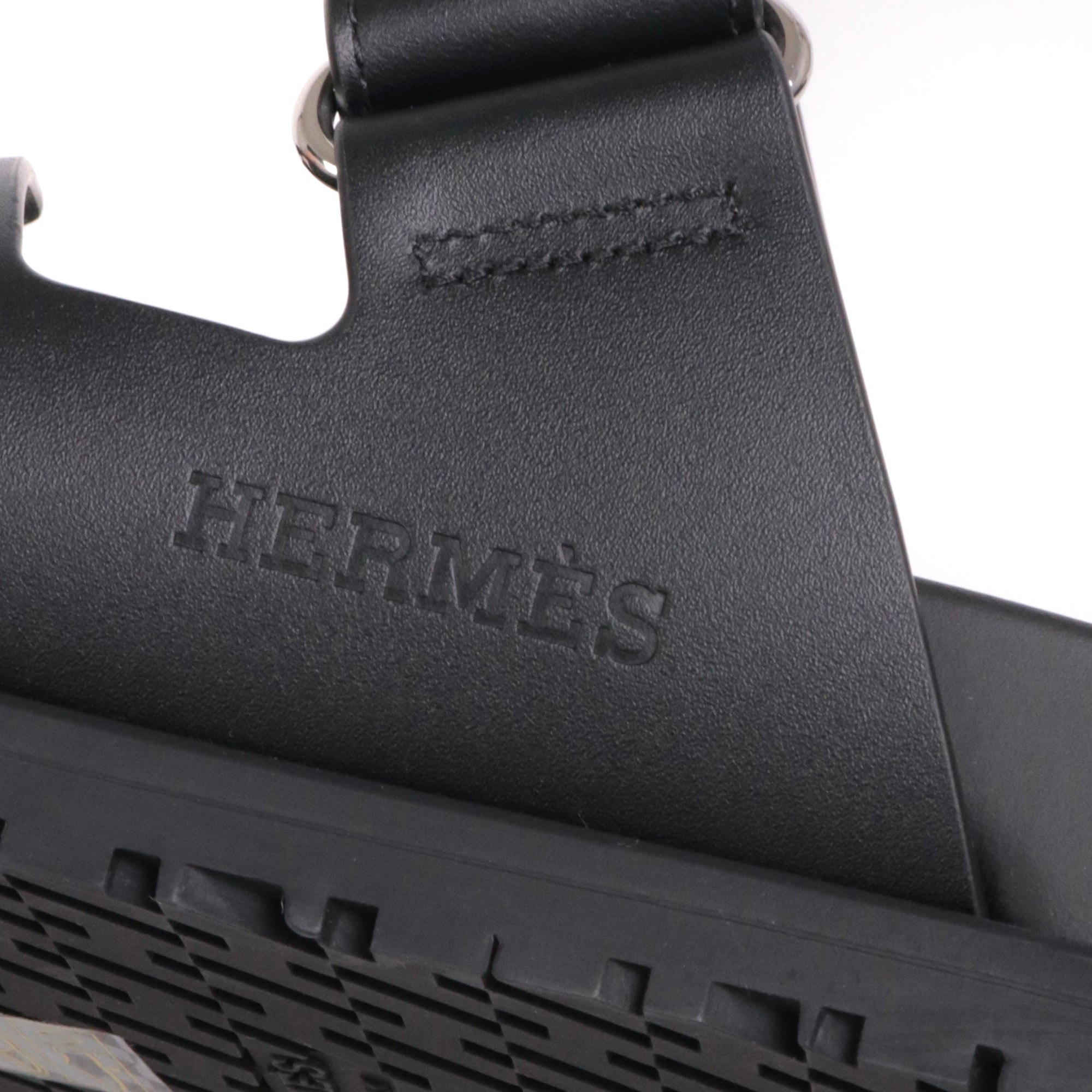 HERMÈS - Chypre sandals in black smooth leather (T36)
