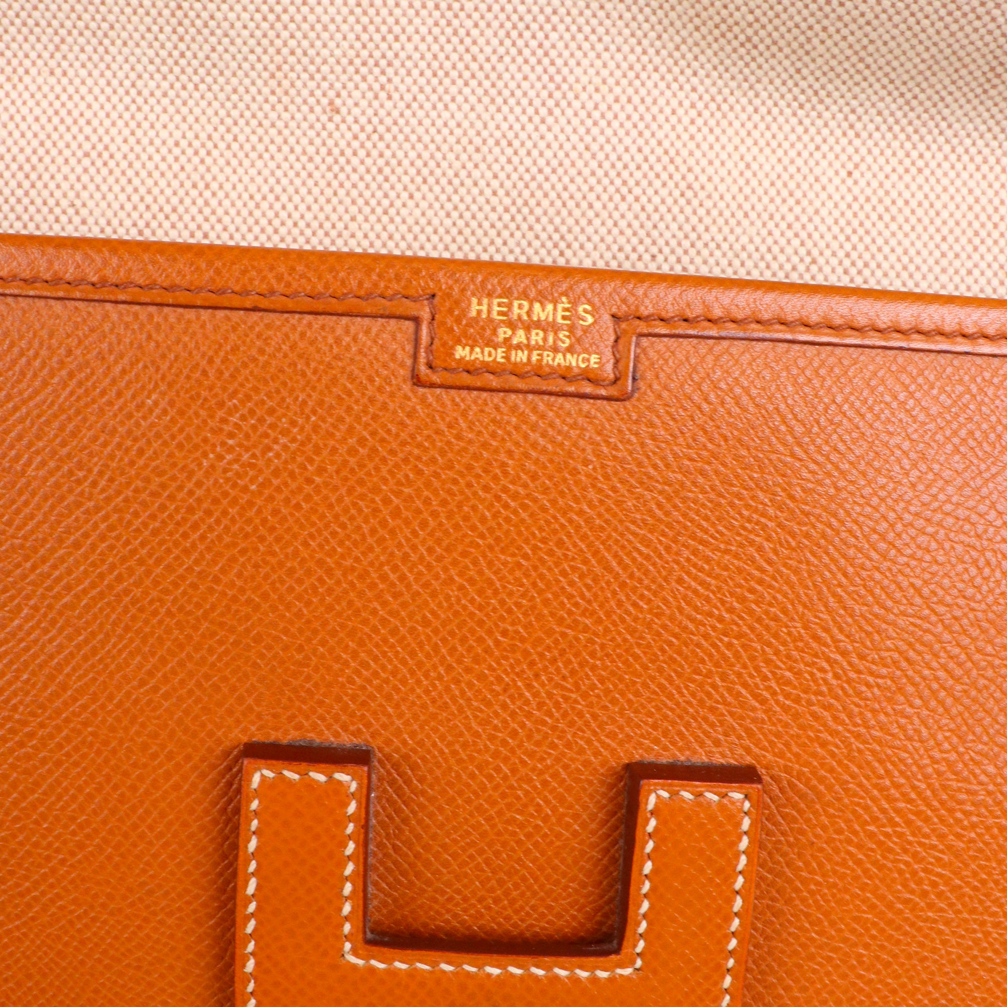 HERMÈS - Hermès Maxibox Clutch in smooth leather Rose Lipstick