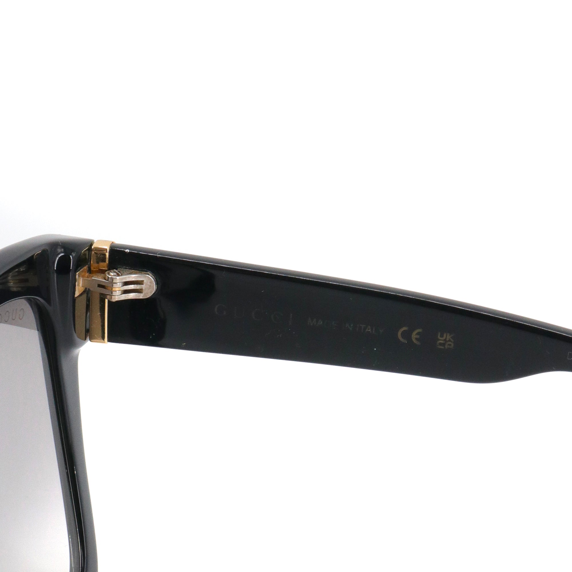 GUCCI - Lunettes de soleil Gucci en plastique noir