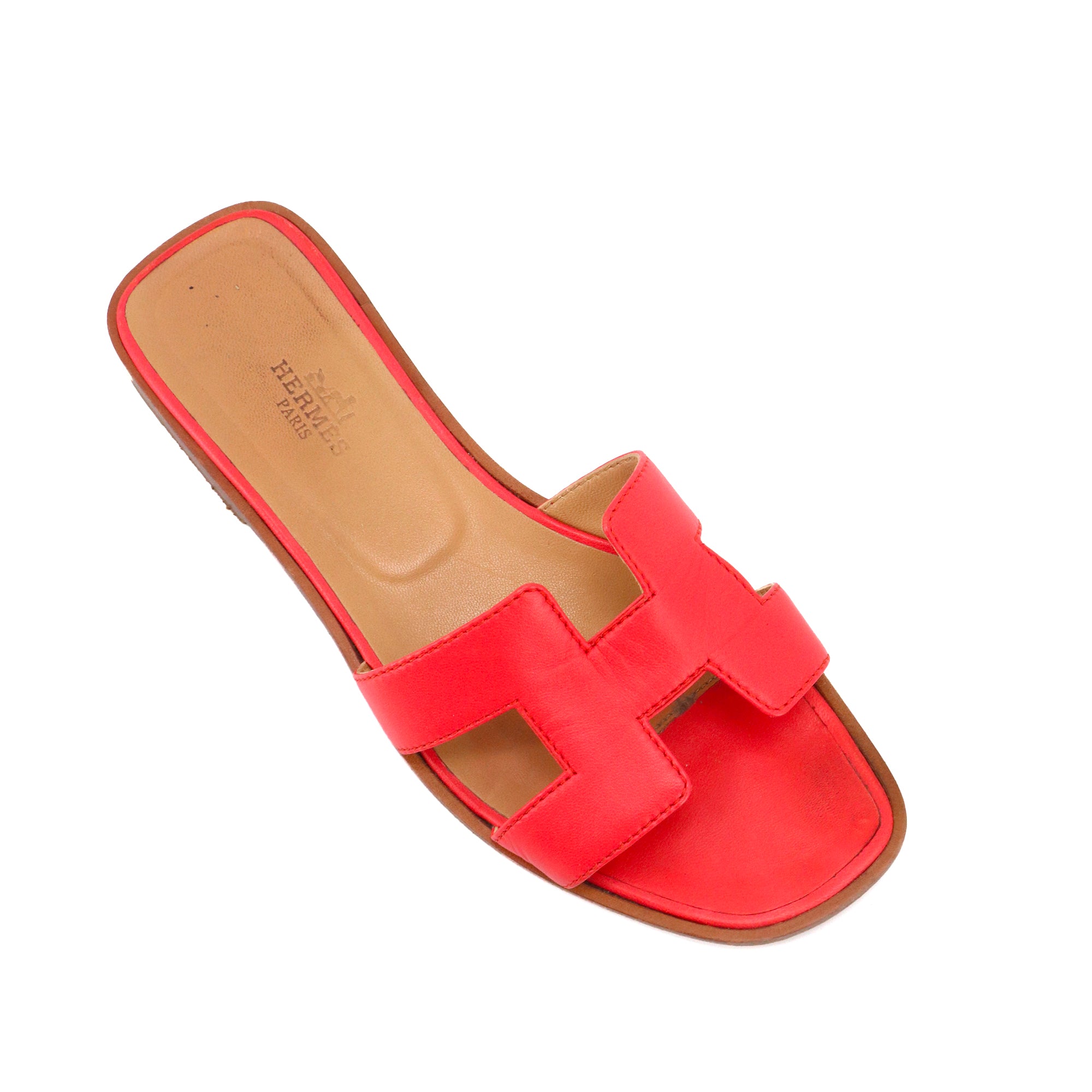HERMÈS - Sandales Oran Hermès en cuir rose vermillon (T36)