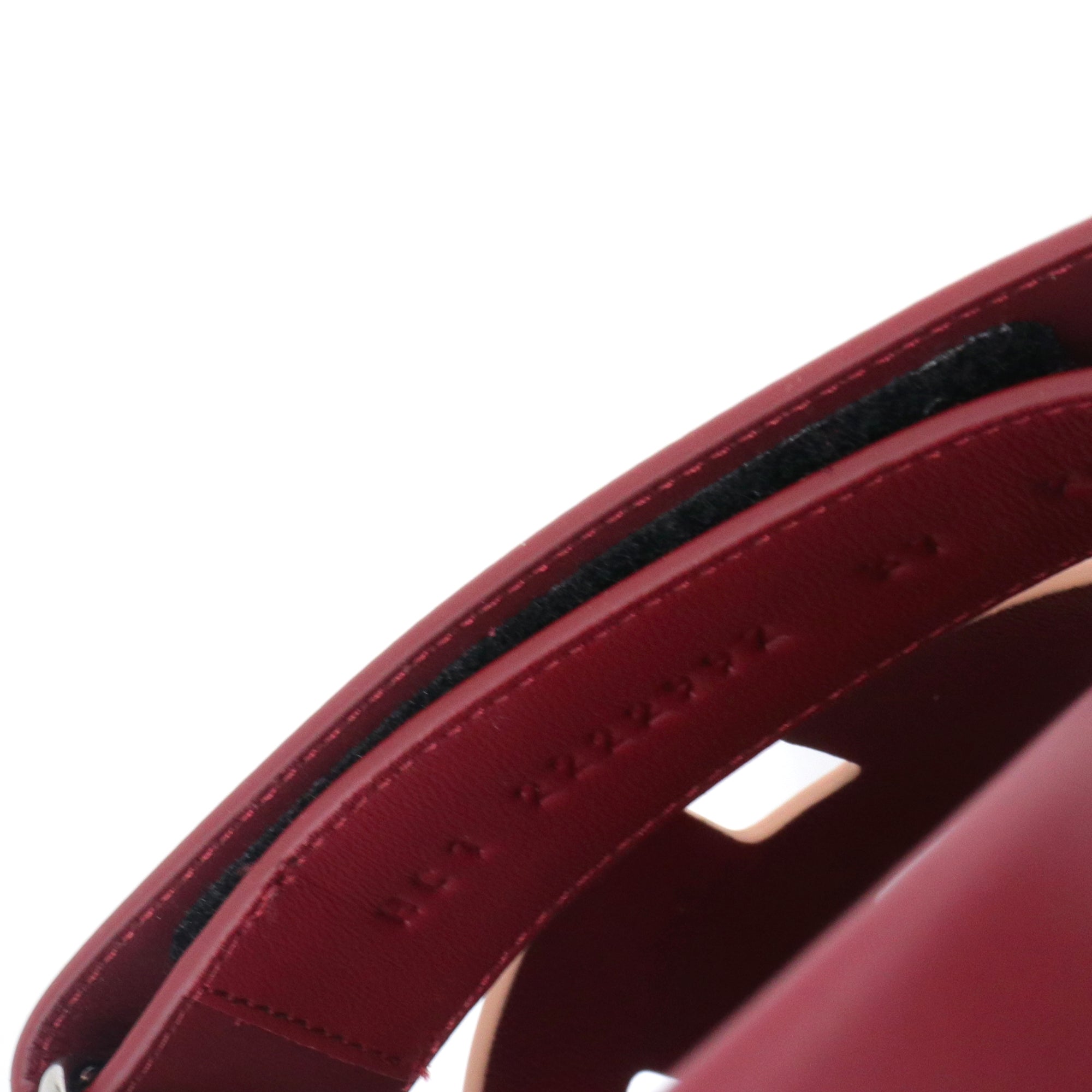 HERMÈS - Sandales Chypre Hermès en cuir bordeaux et nude