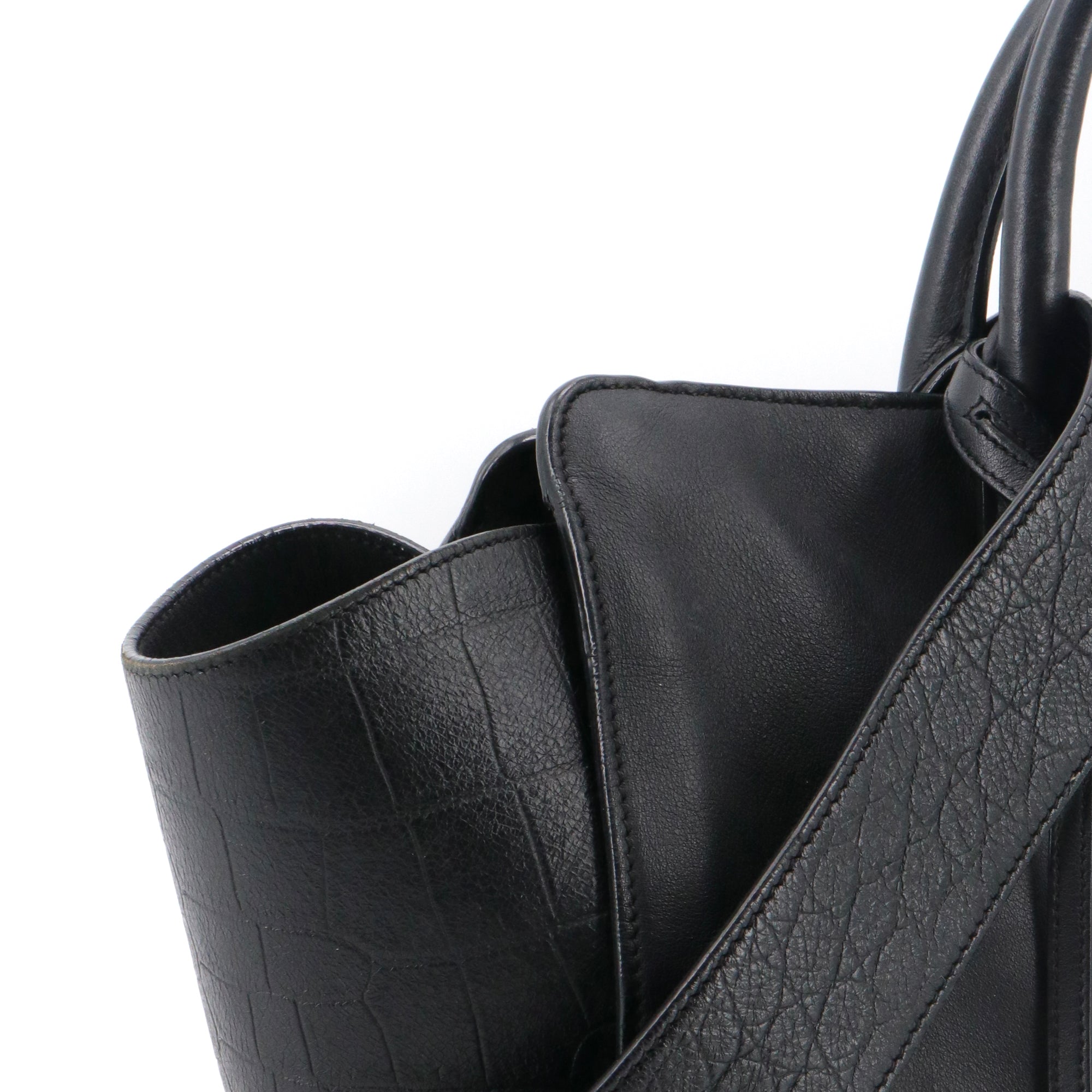 SAINT LAURENT - Sac à main Monogram Classic Saint Laurent en cuir noir