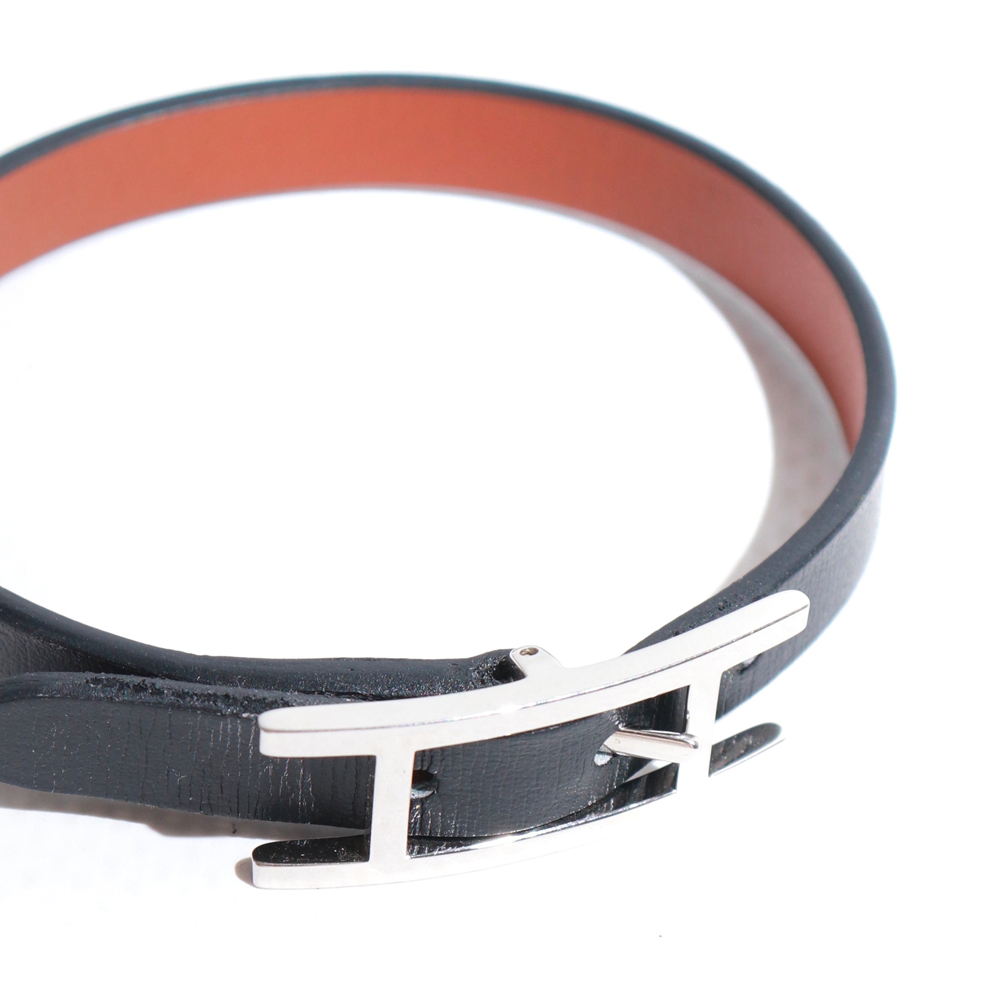 HERMÈS - Reversible single tour Behapi bracelet in black and brown leather