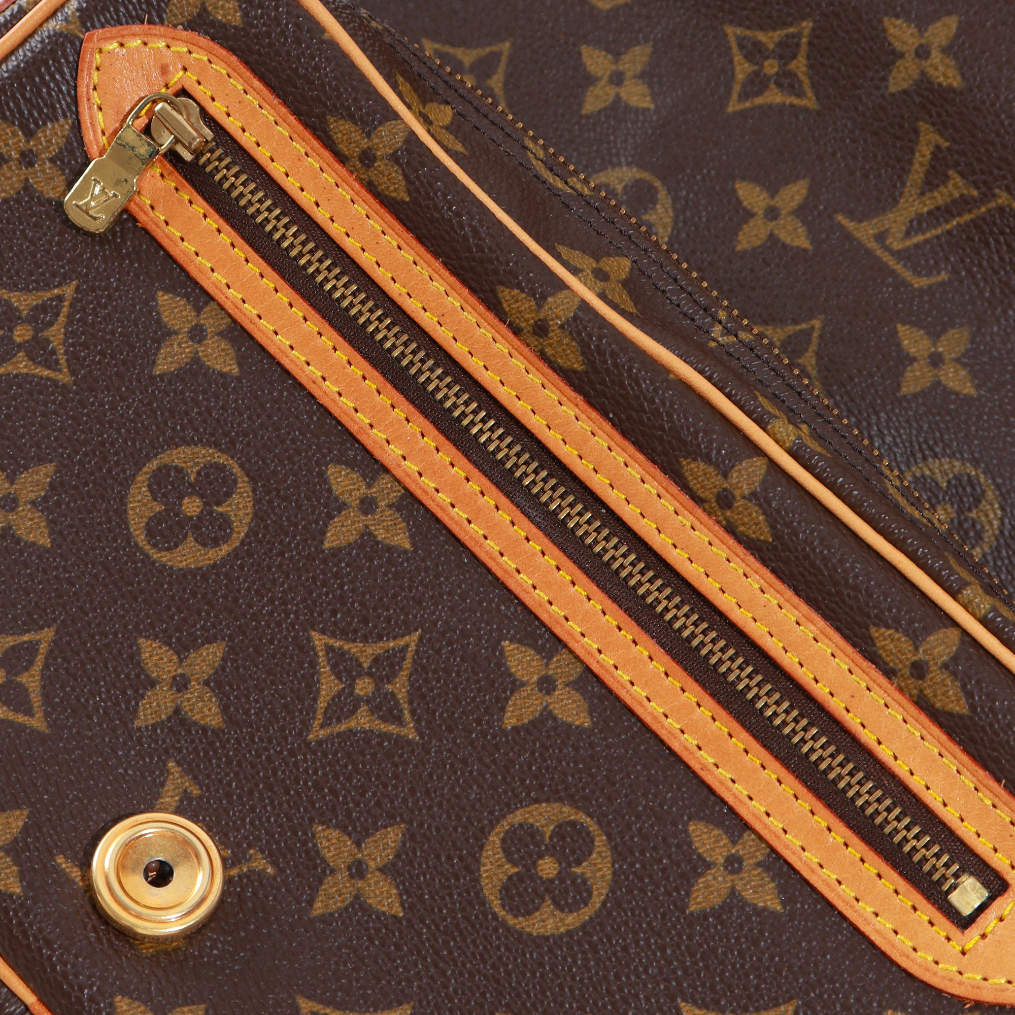 LOUIS VUITTON - Saint Germain Louis Vuitton shoulder bag in monogram canvas and natural leather