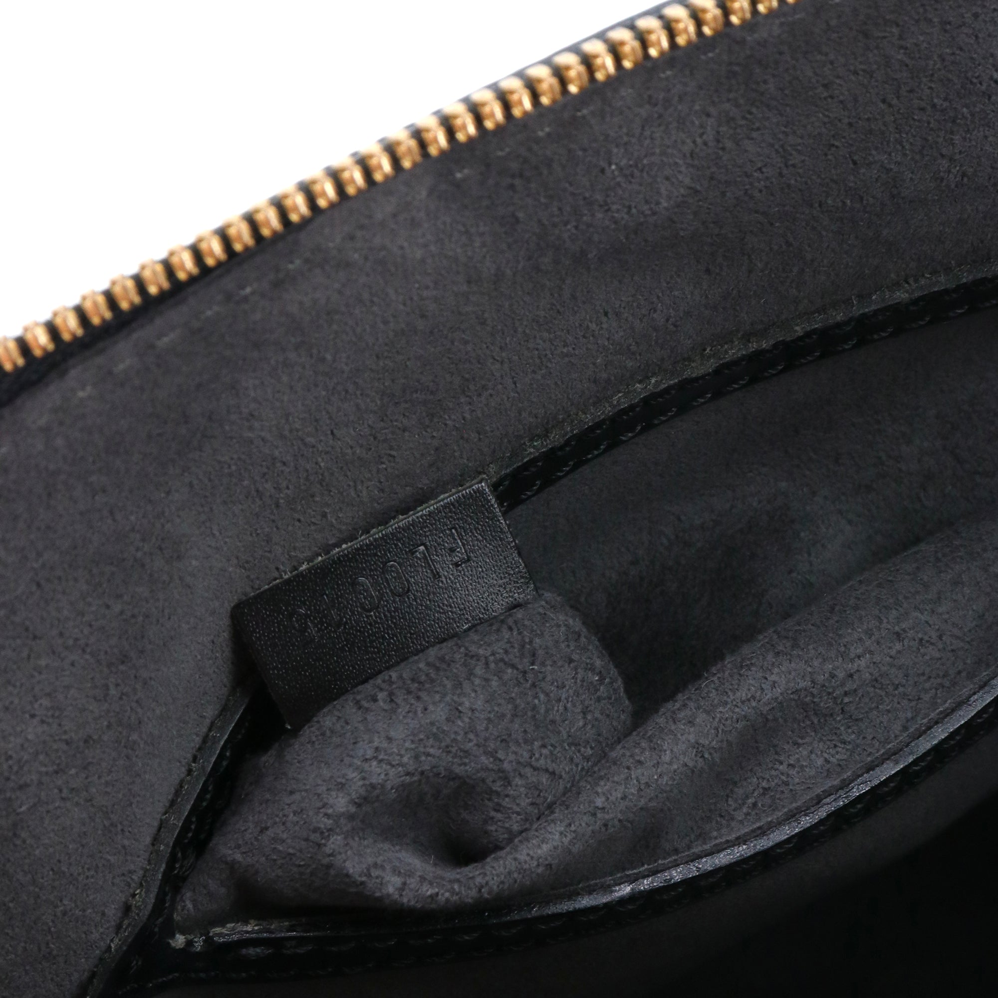 LOUIS VUITTON - Sac à main Alma PM Louis Vuitton en cuir épi noir