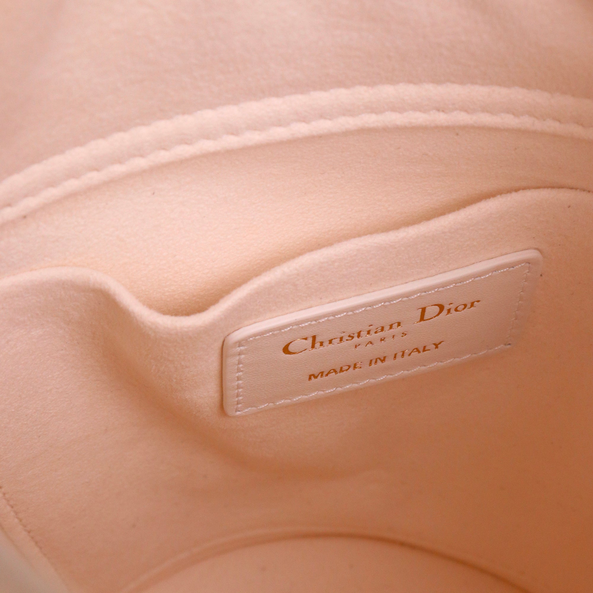 DIOR - Roller shoulder bag in navy blue grained leather